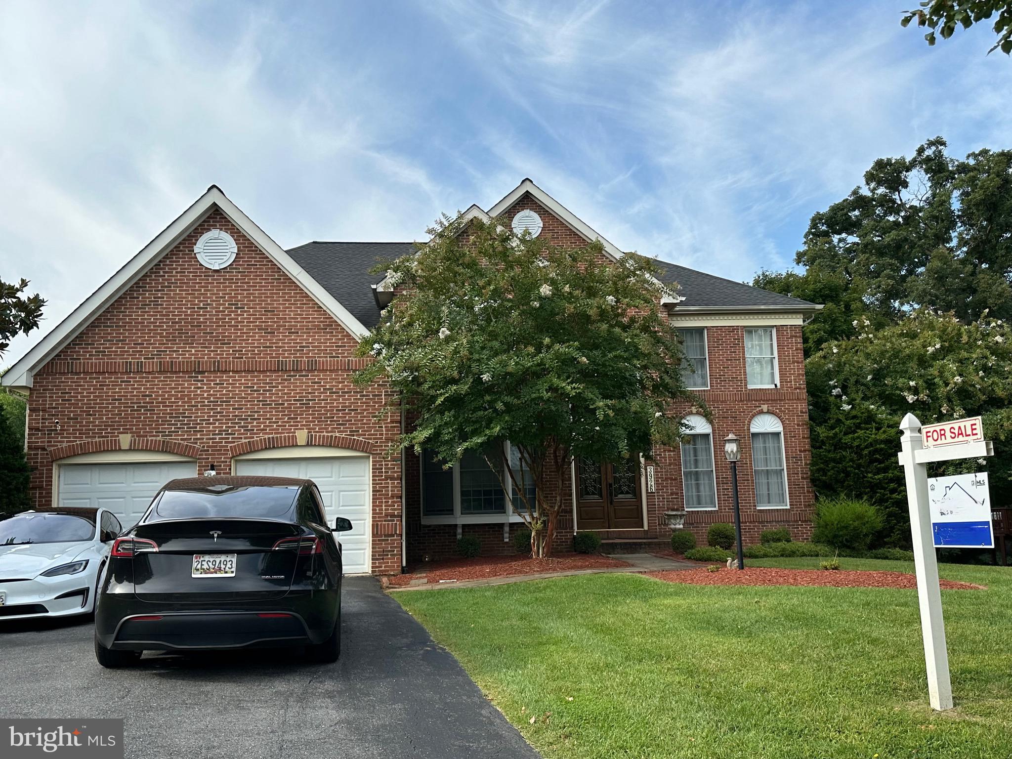 Real estate listing preview #2