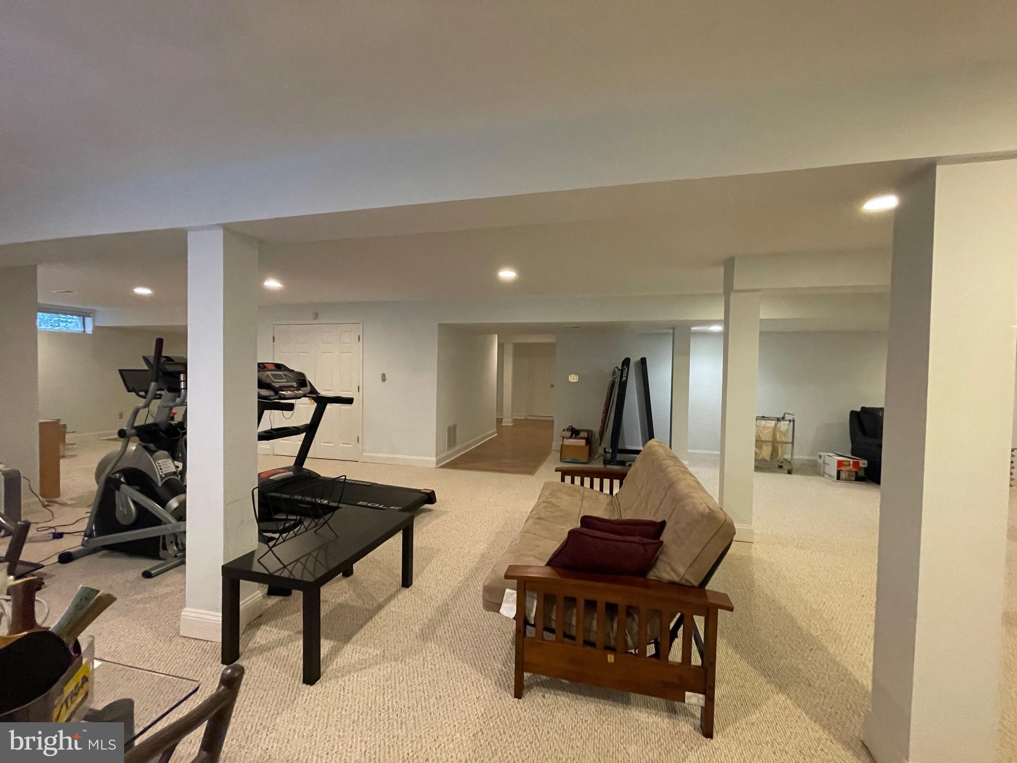 Real estate listing preview #95