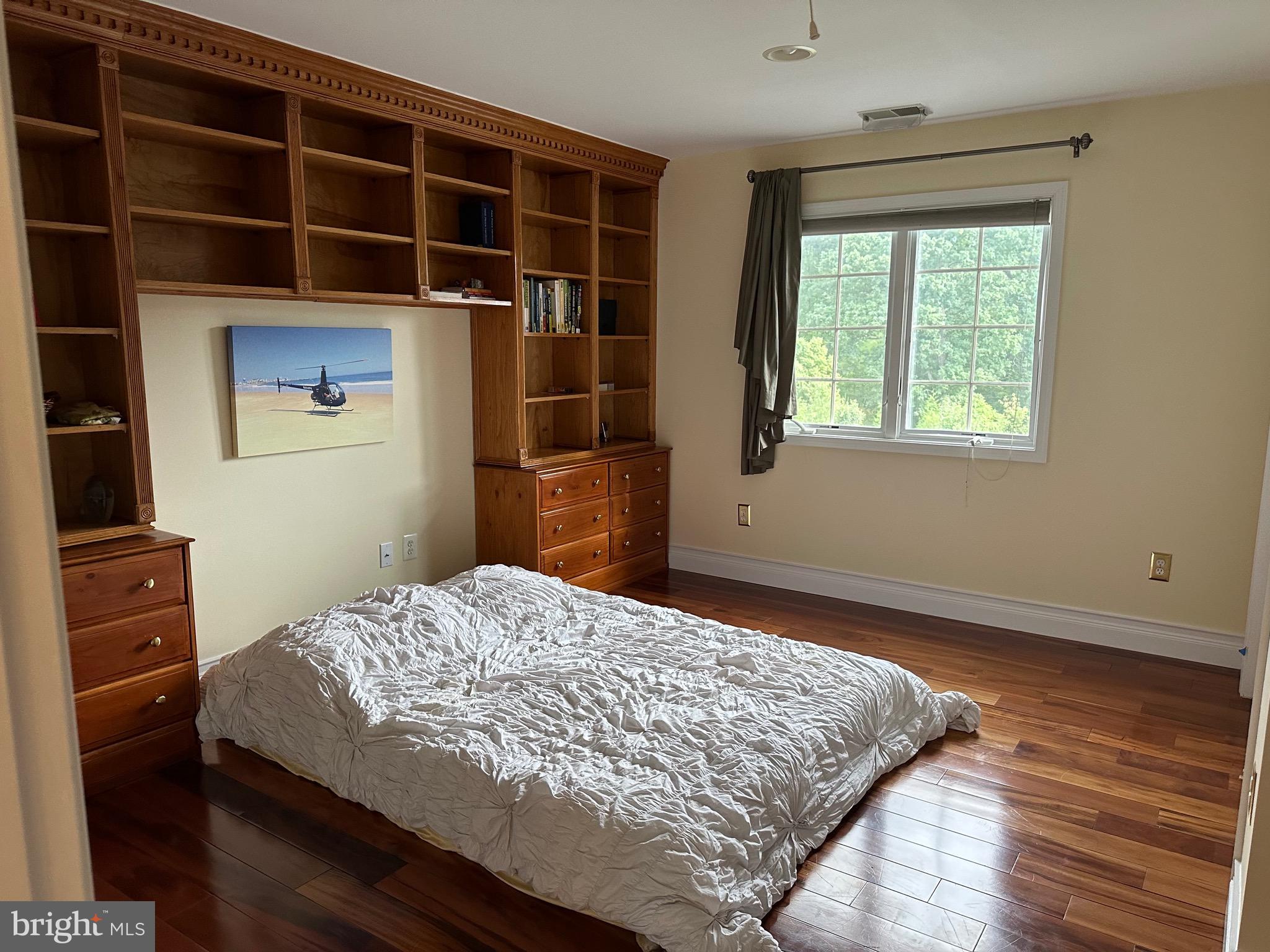 Real estate listing preview #63