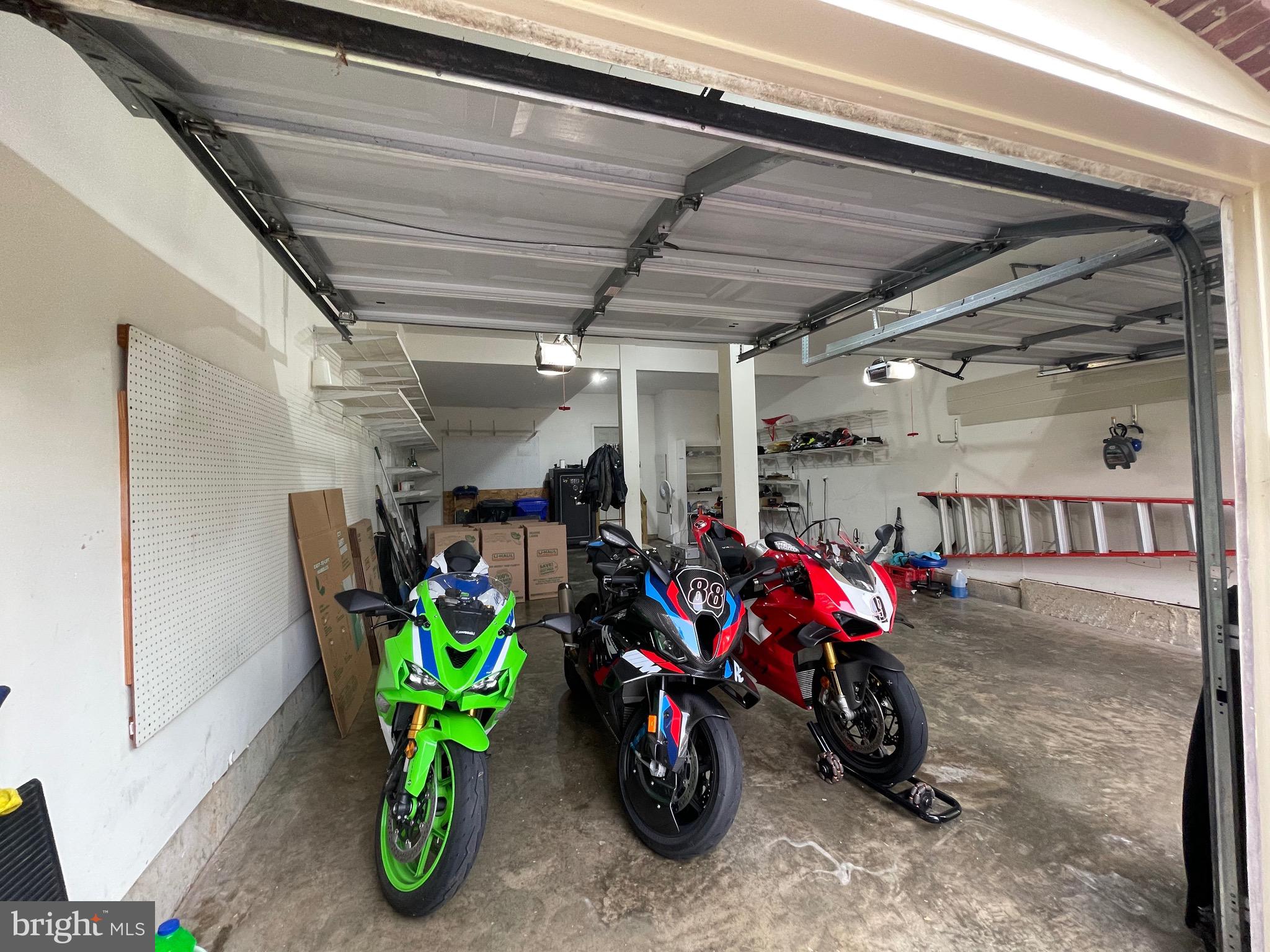 Real estate listing preview #100