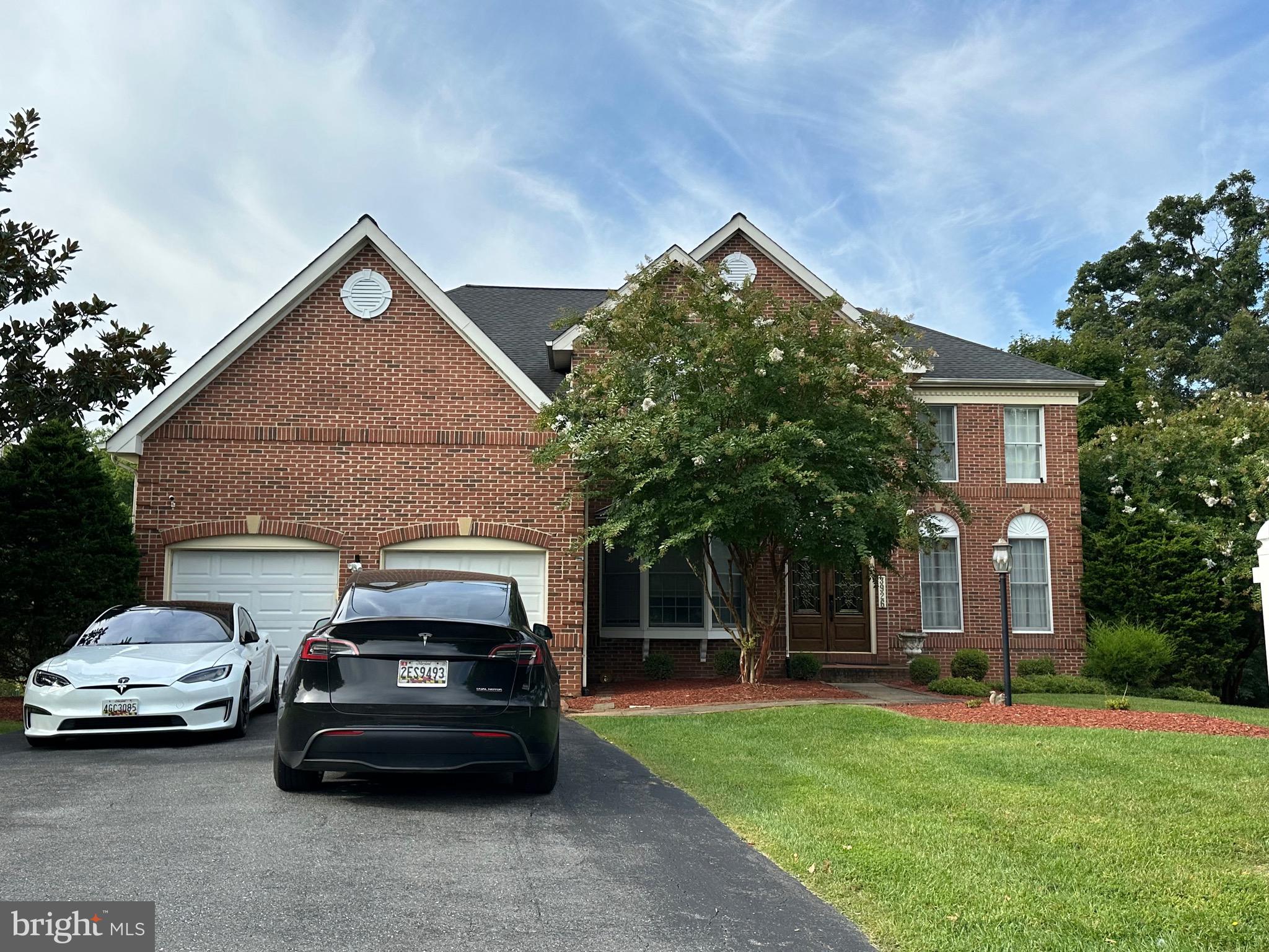 Real estate listing preview #1