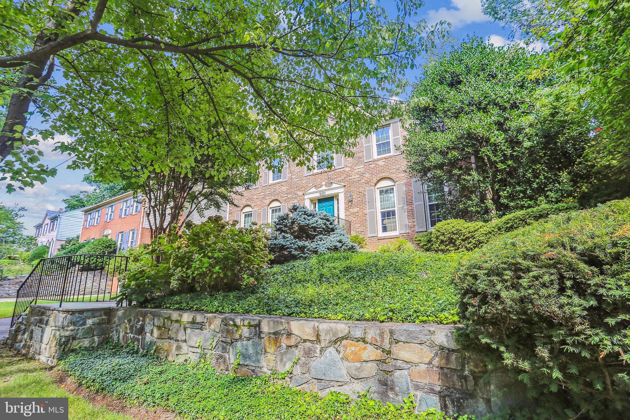 Real estate listing preview #4