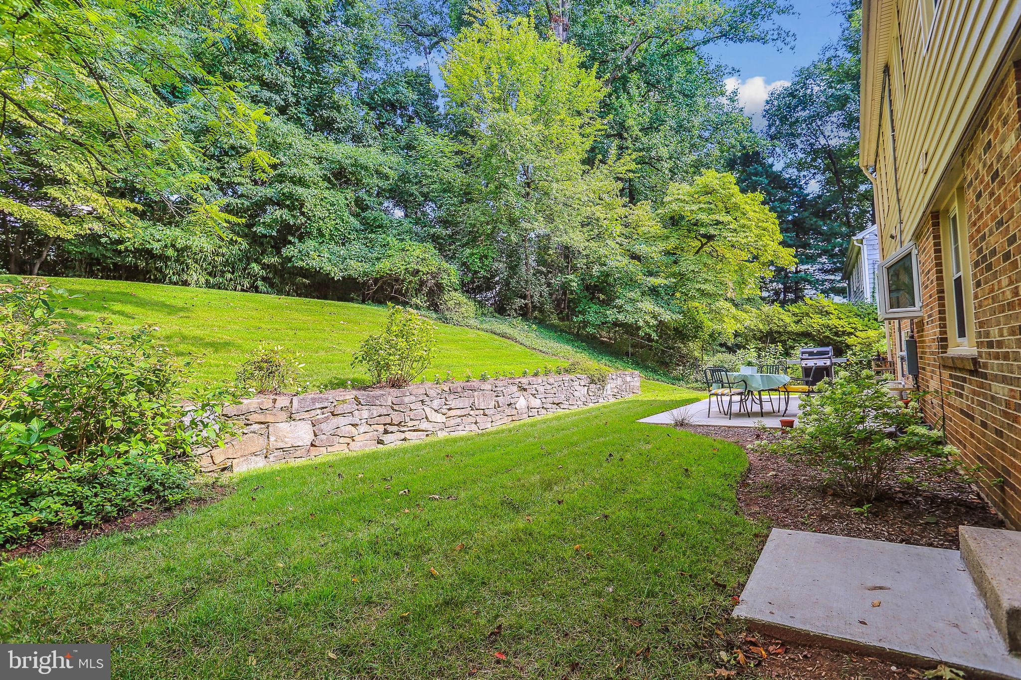 Real estate listing preview #5