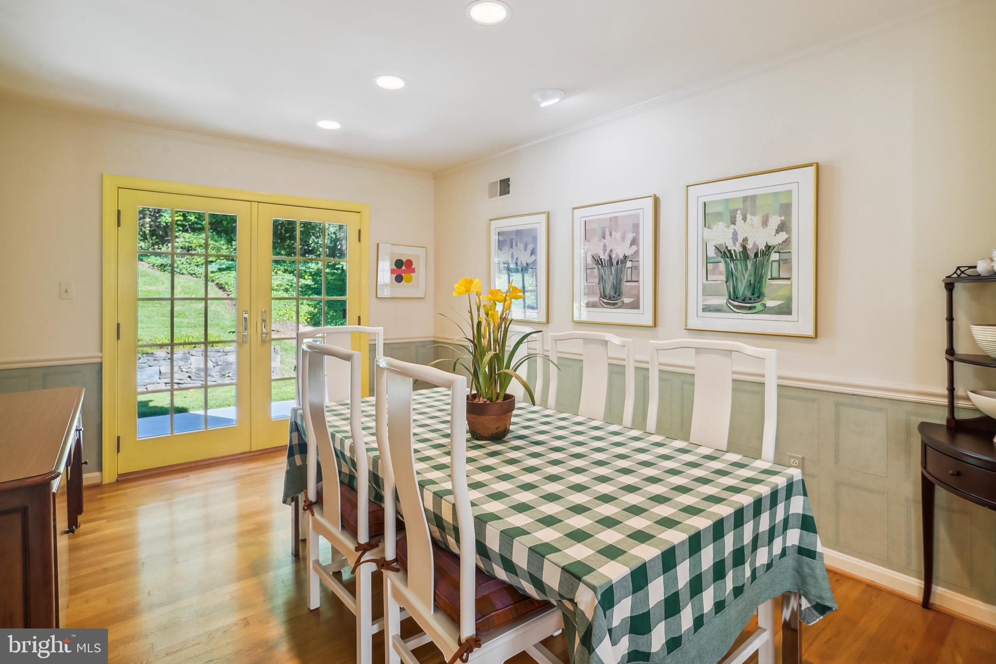 Real estate listing preview #18