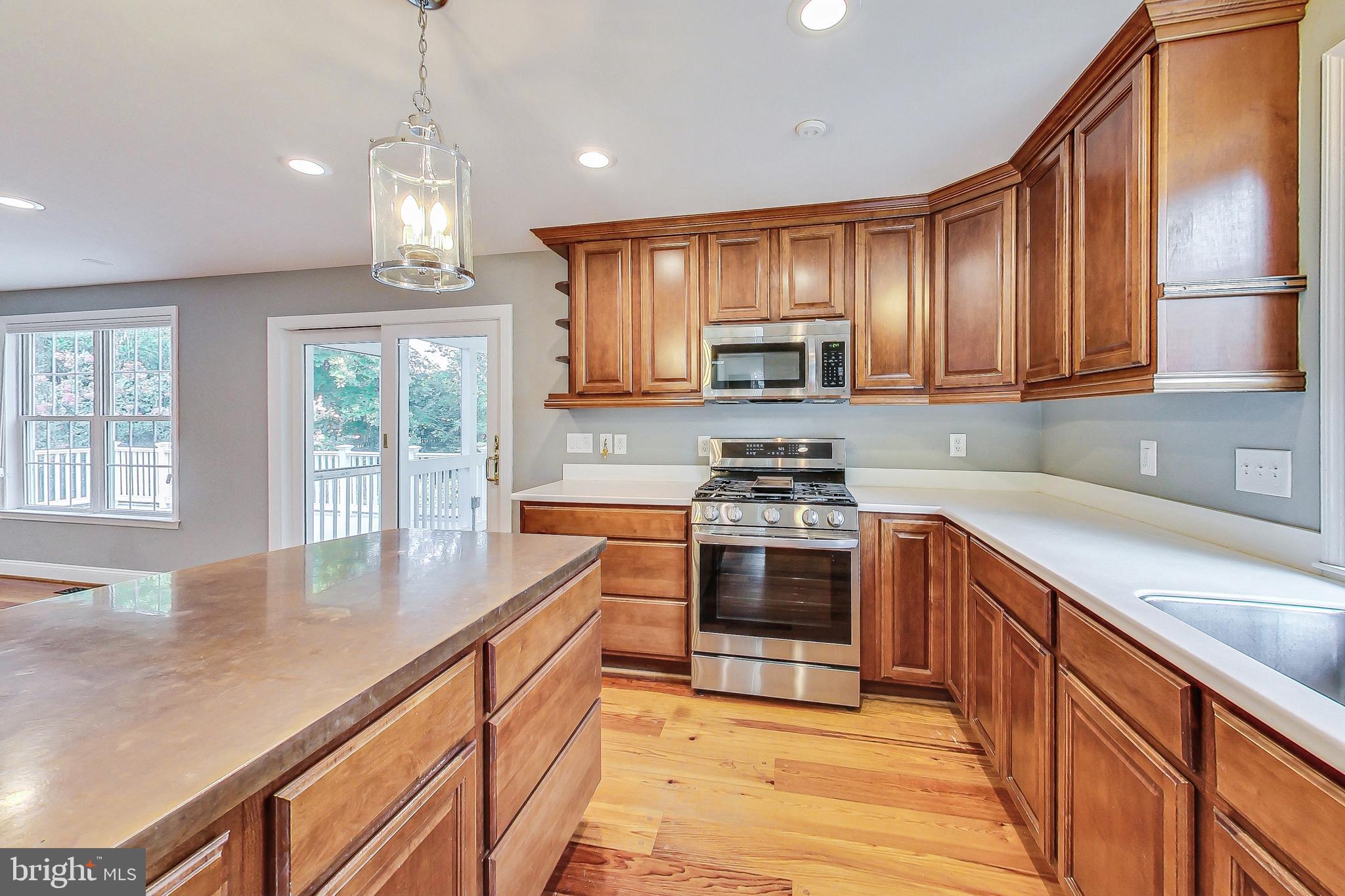 Real estate listing preview #4