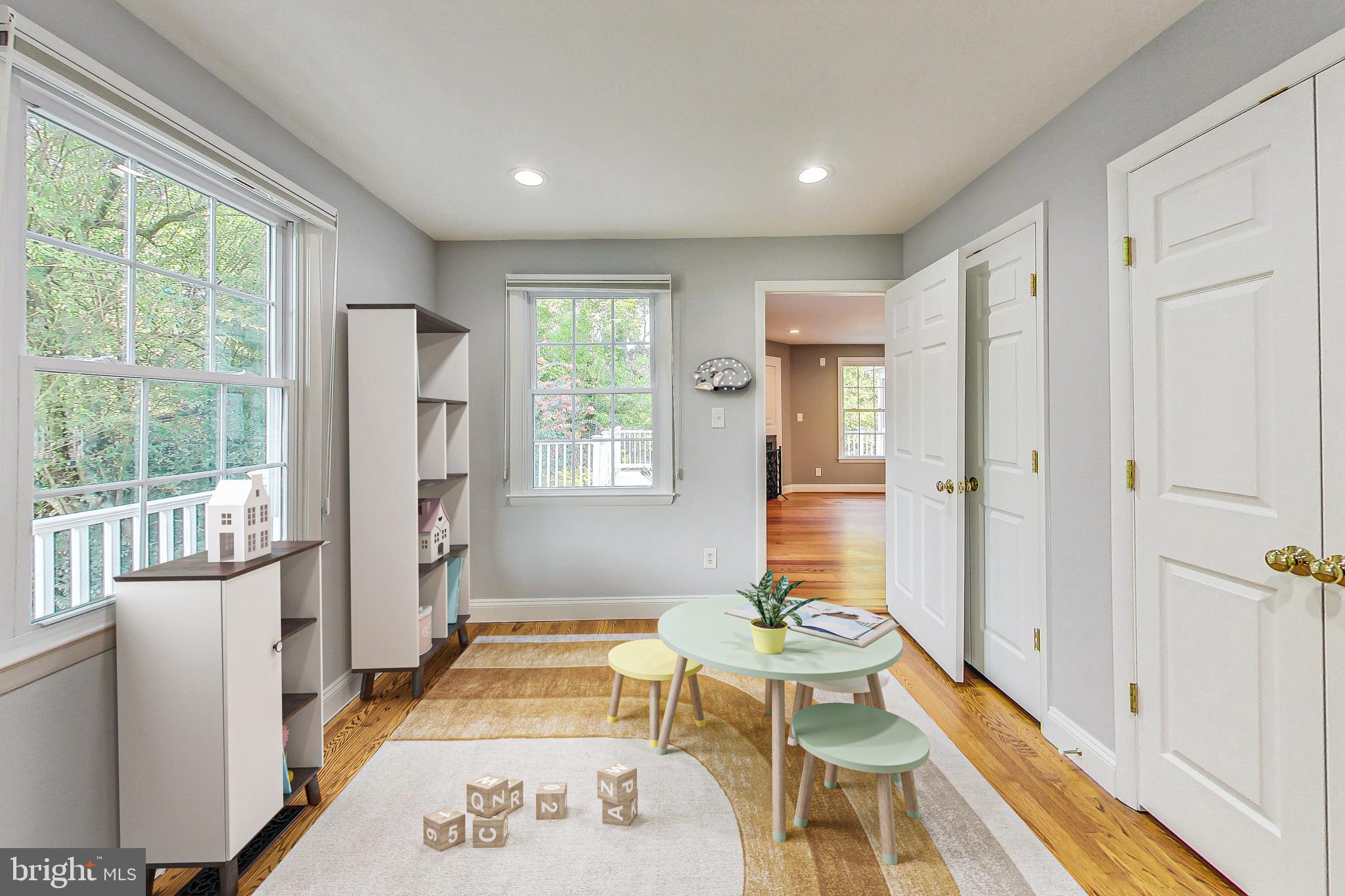 Real estate listing preview #11