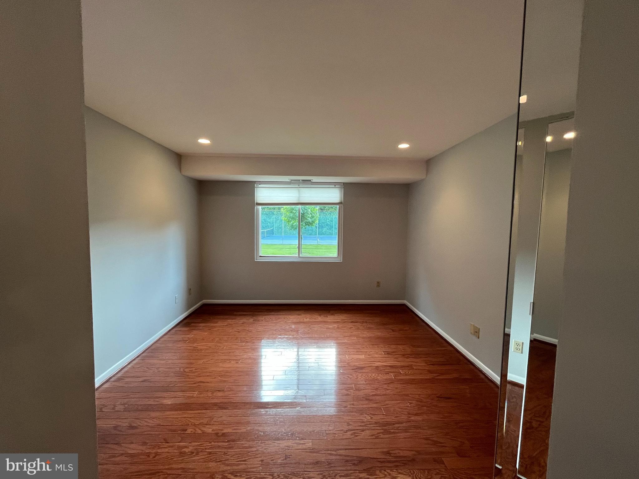 Real estate listing preview #10