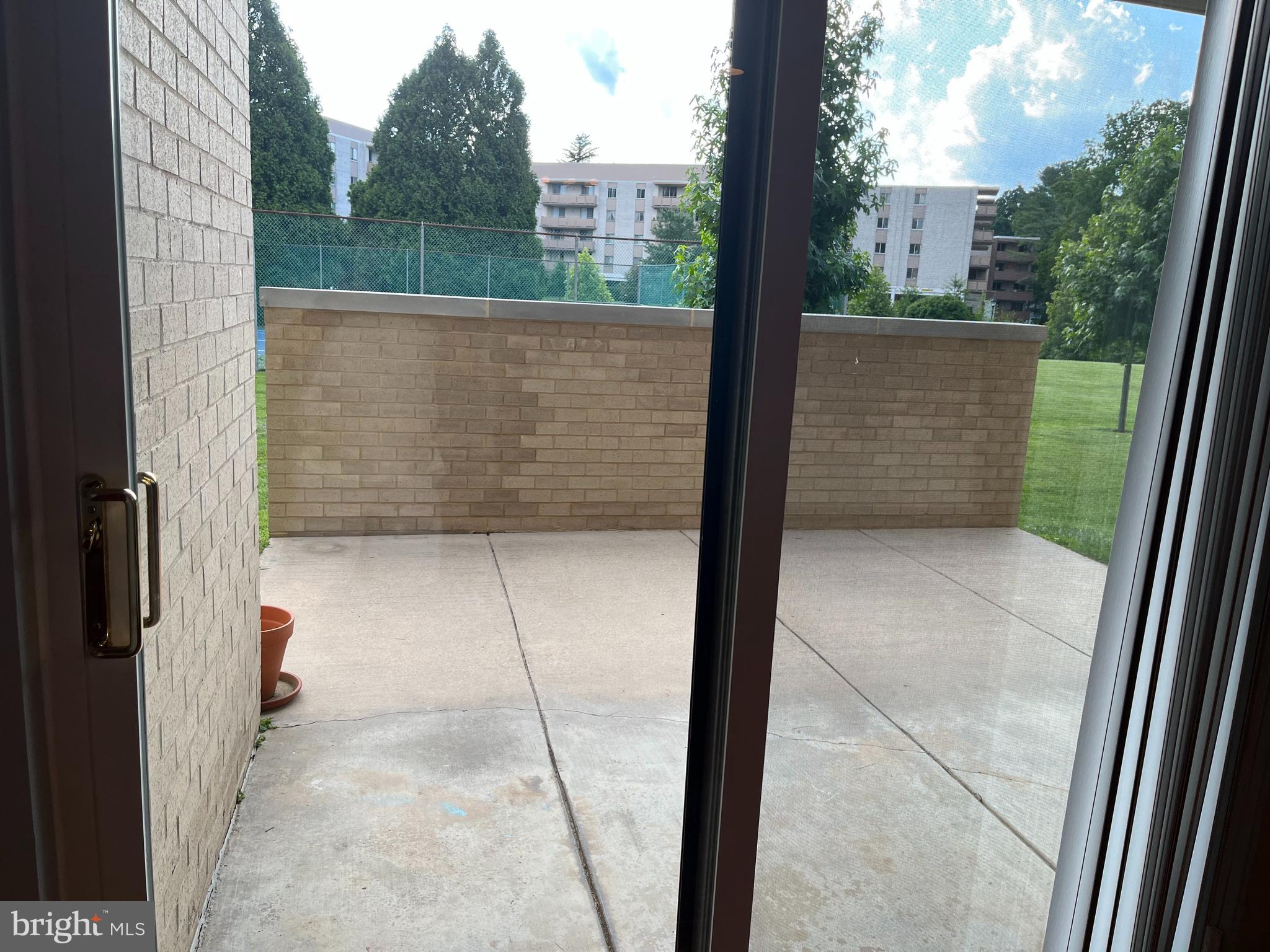 Real estate listing preview #8