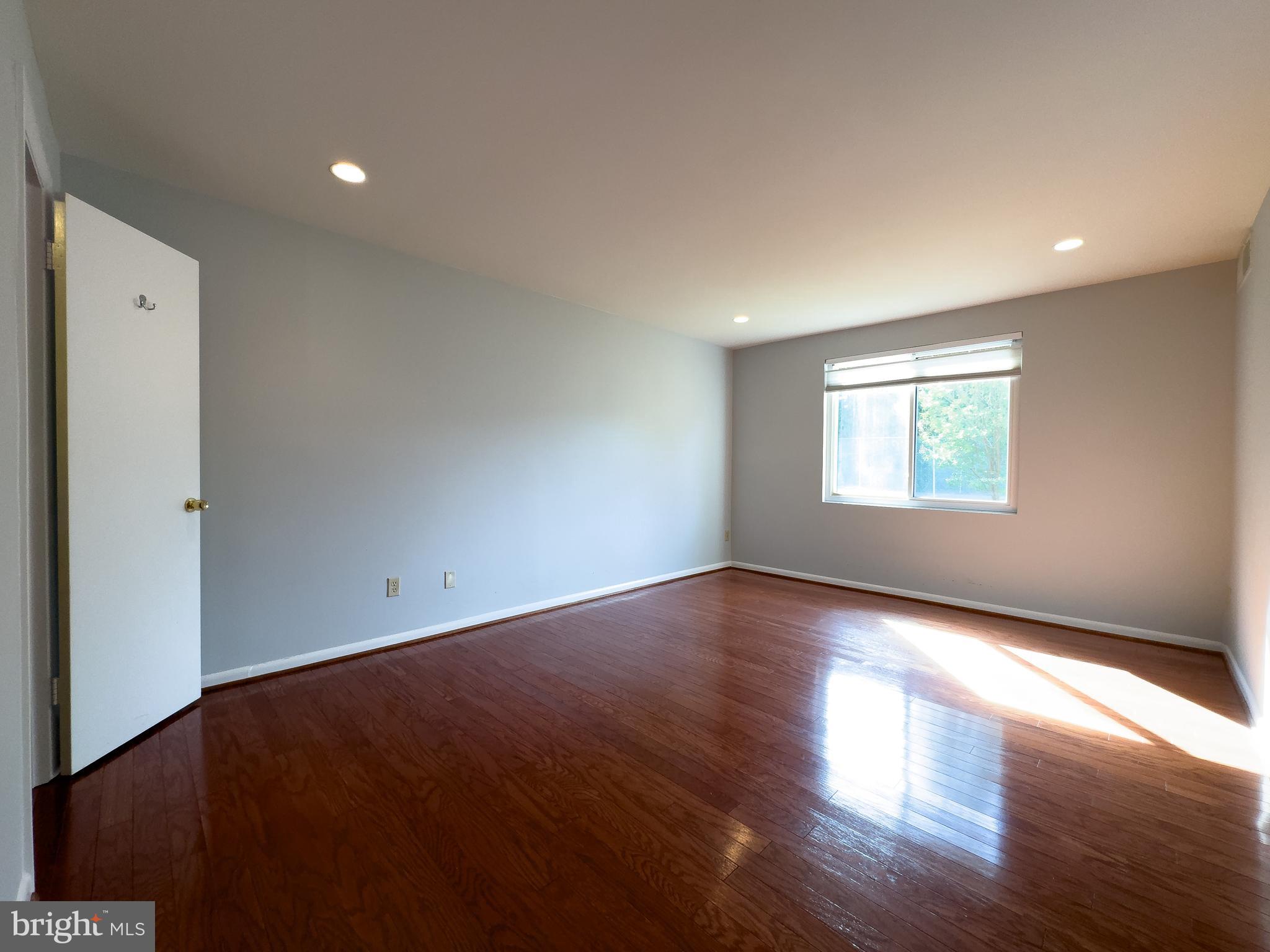 Real estate listing preview #19