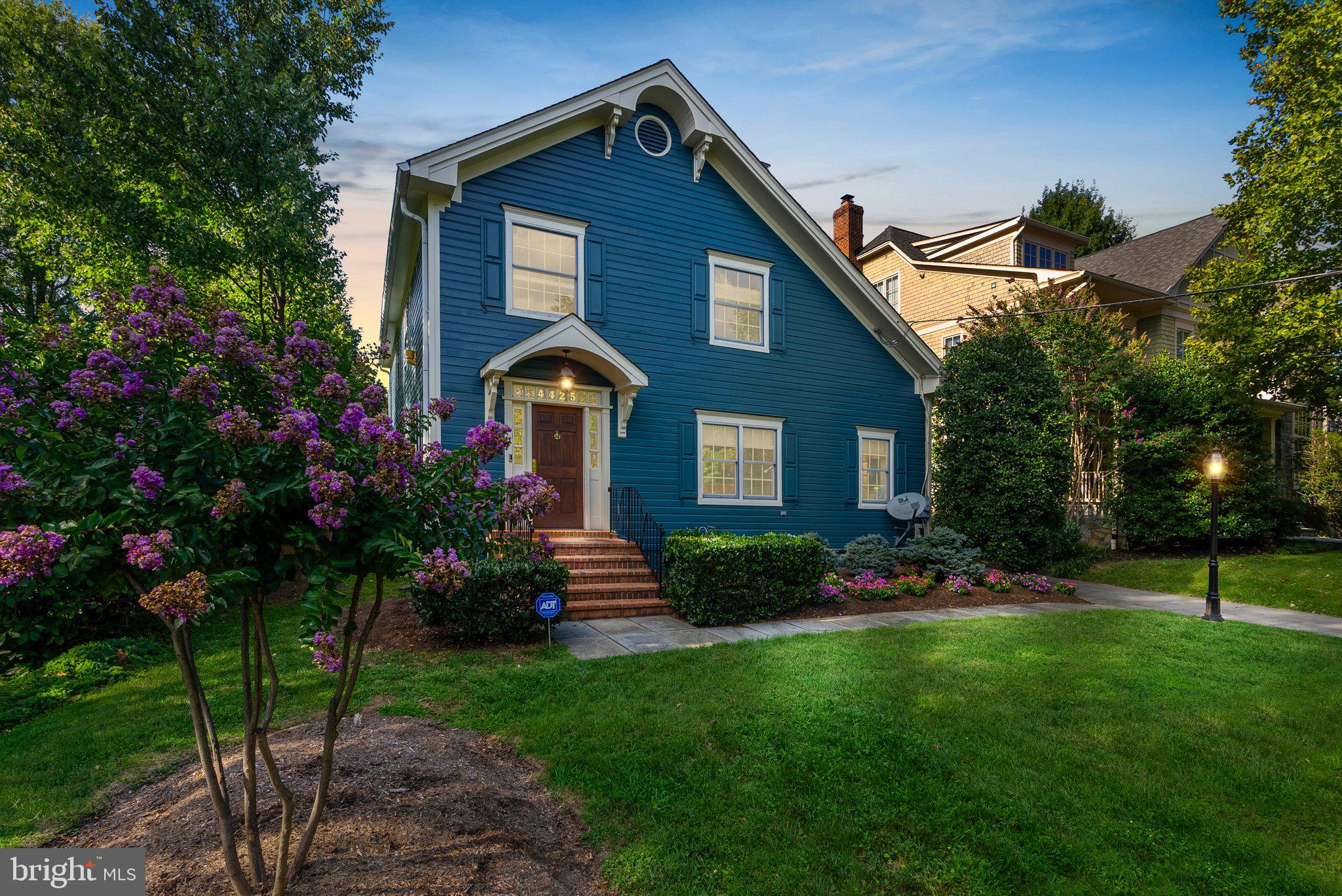 Real estate listing preview #1