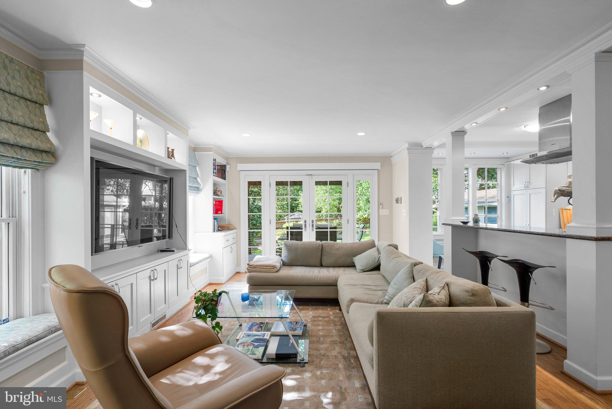 Real estate listing preview #11