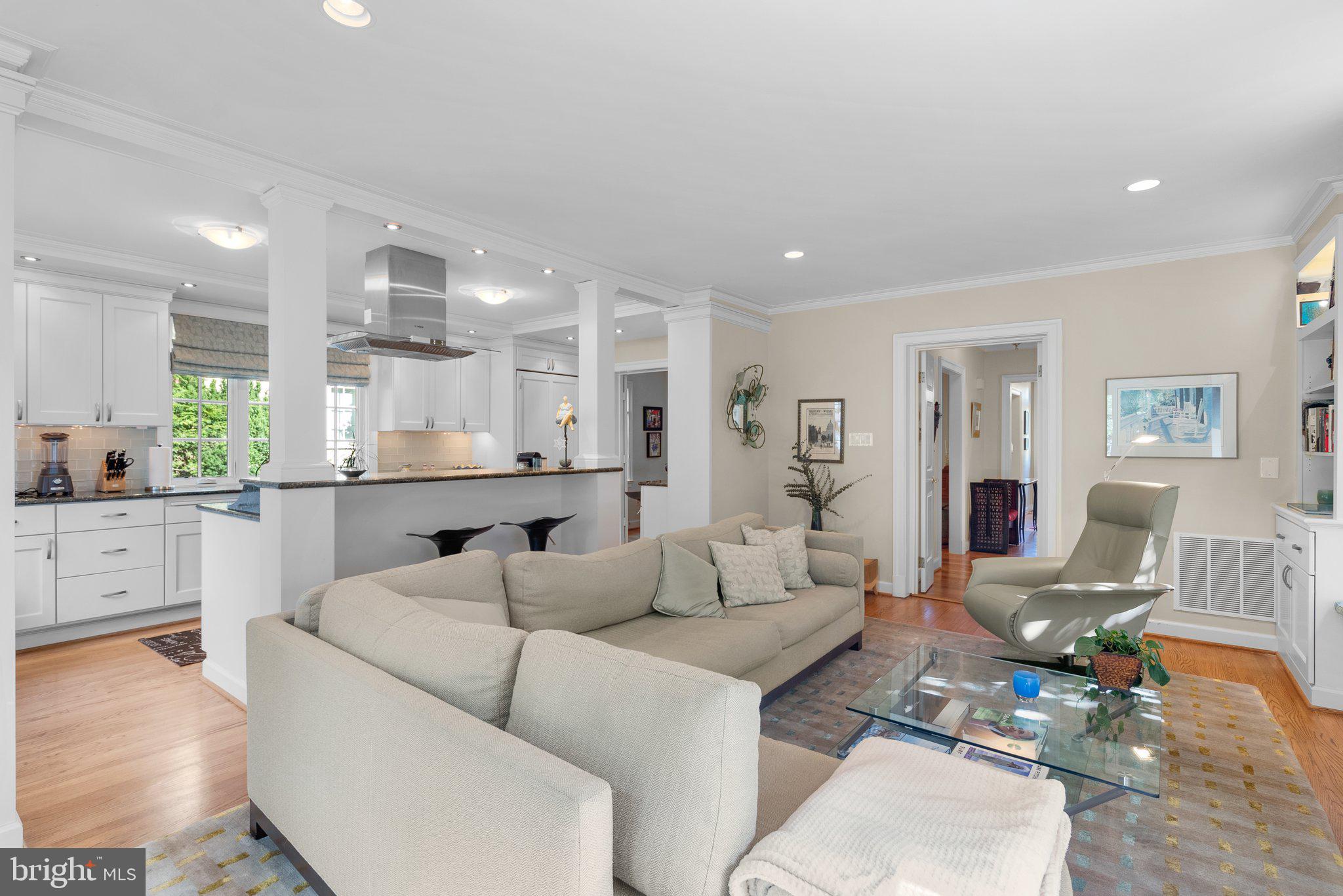 Real estate listing preview #13