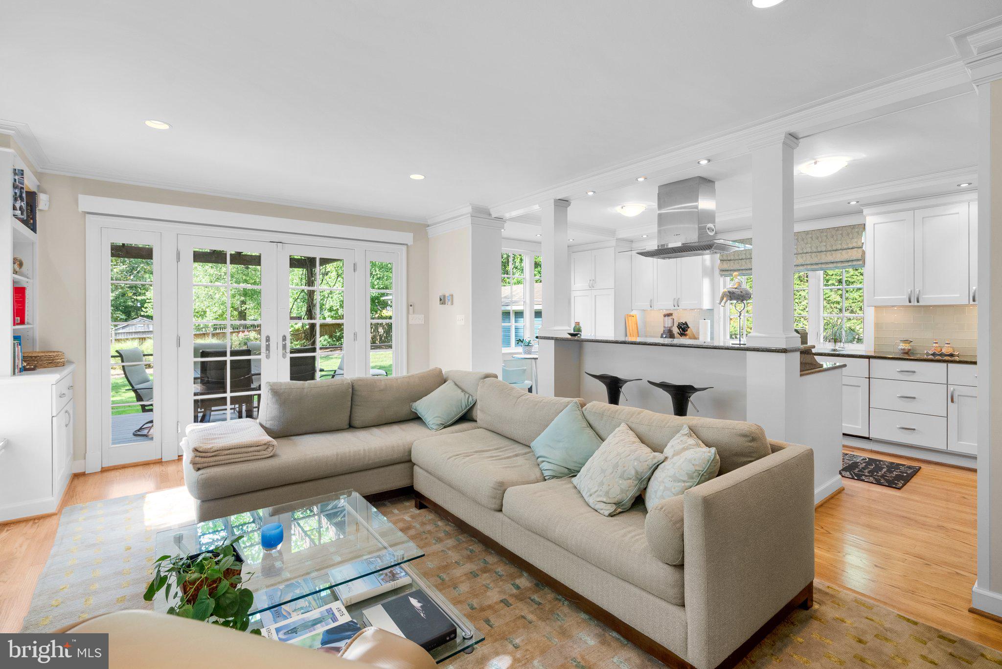 Real estate listing preview #12