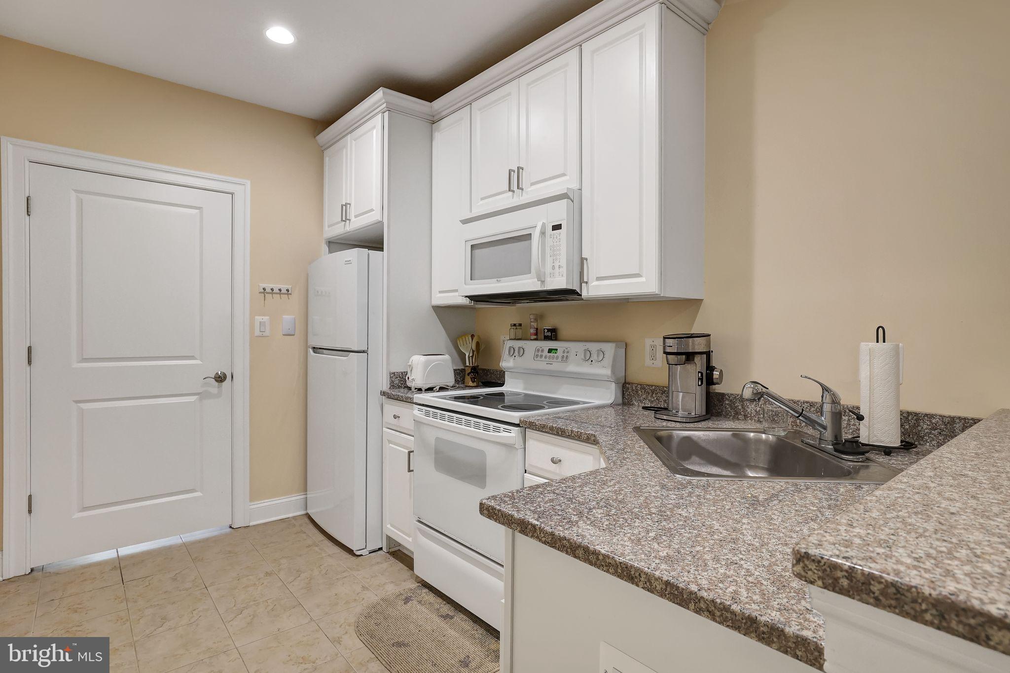 Real estate listing preview #10