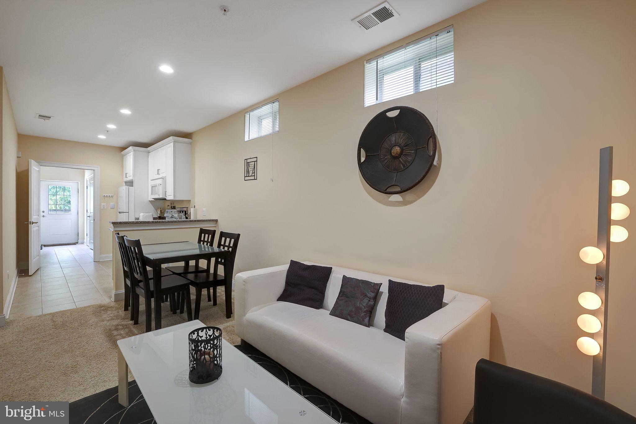 Real estate listing preview #8