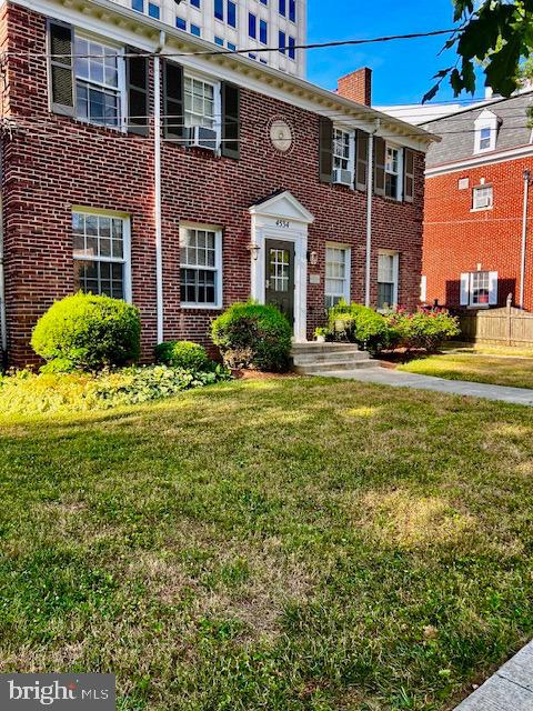 Real estate listing preview #2