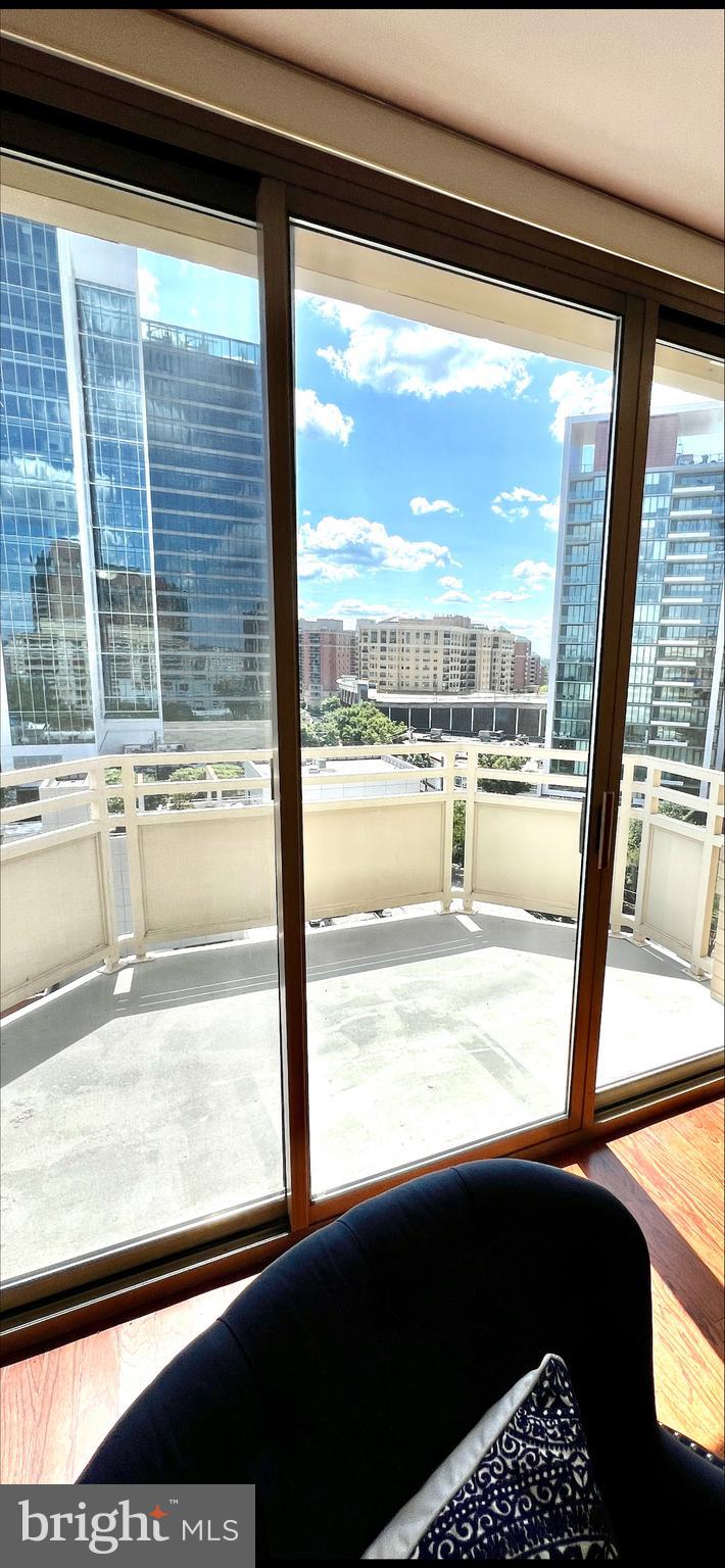 Real estate listing preview #4