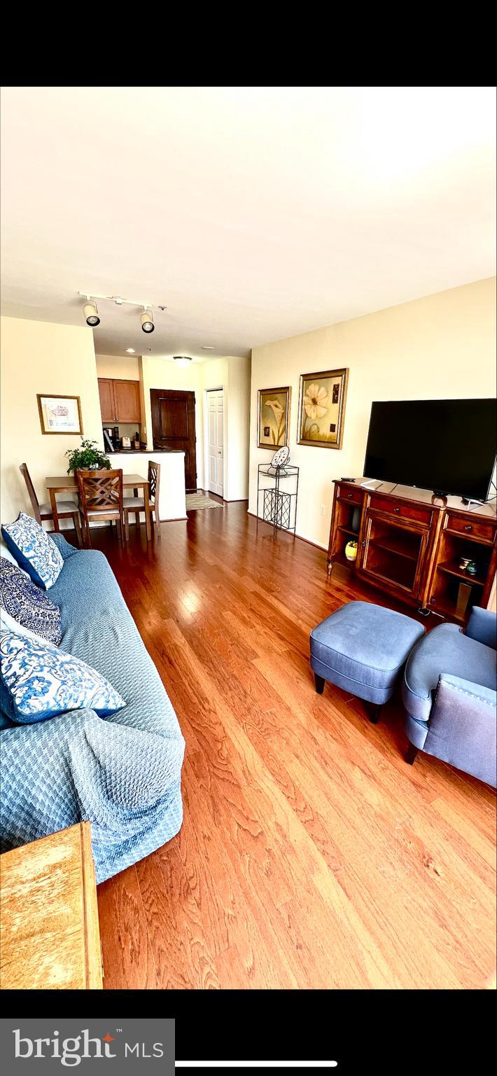 Real estate listing preview #5