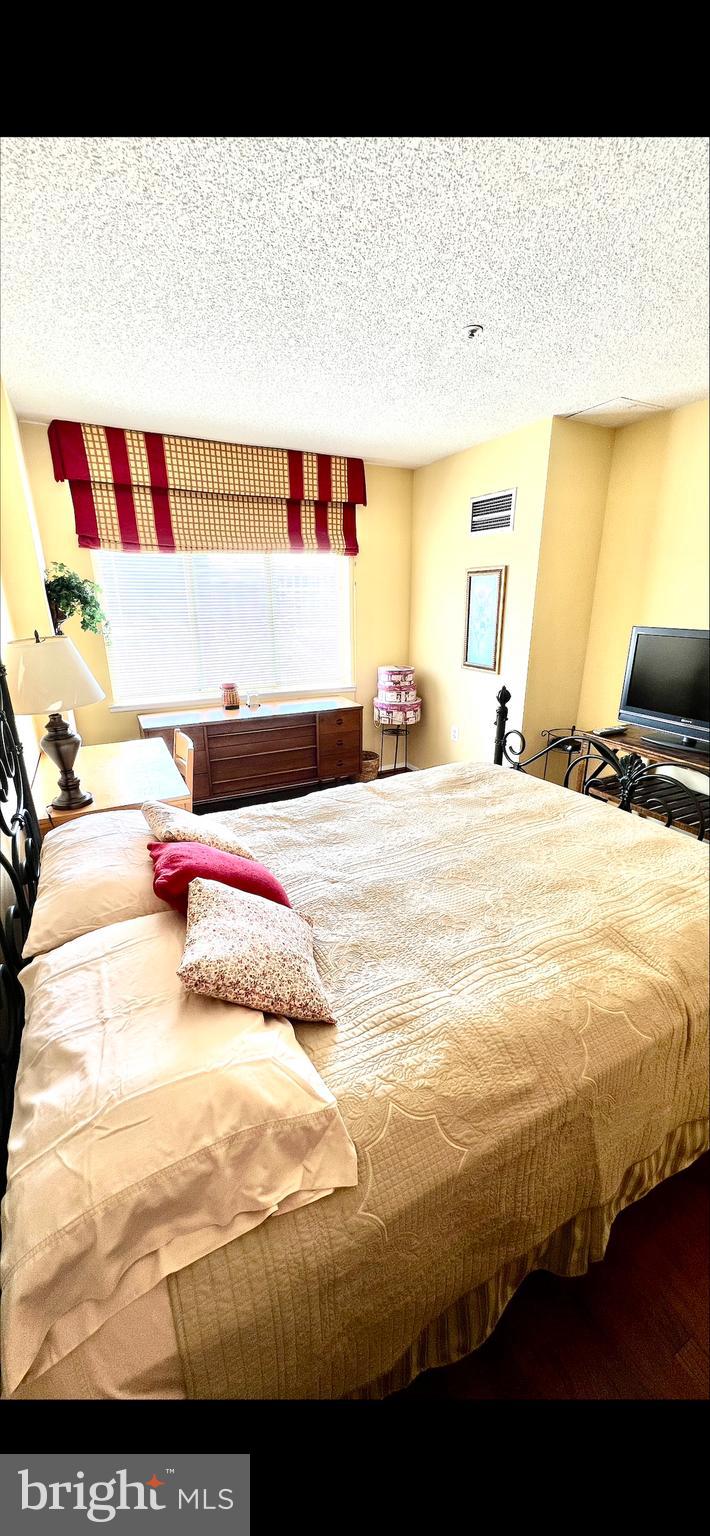 Real estate listing preview #11