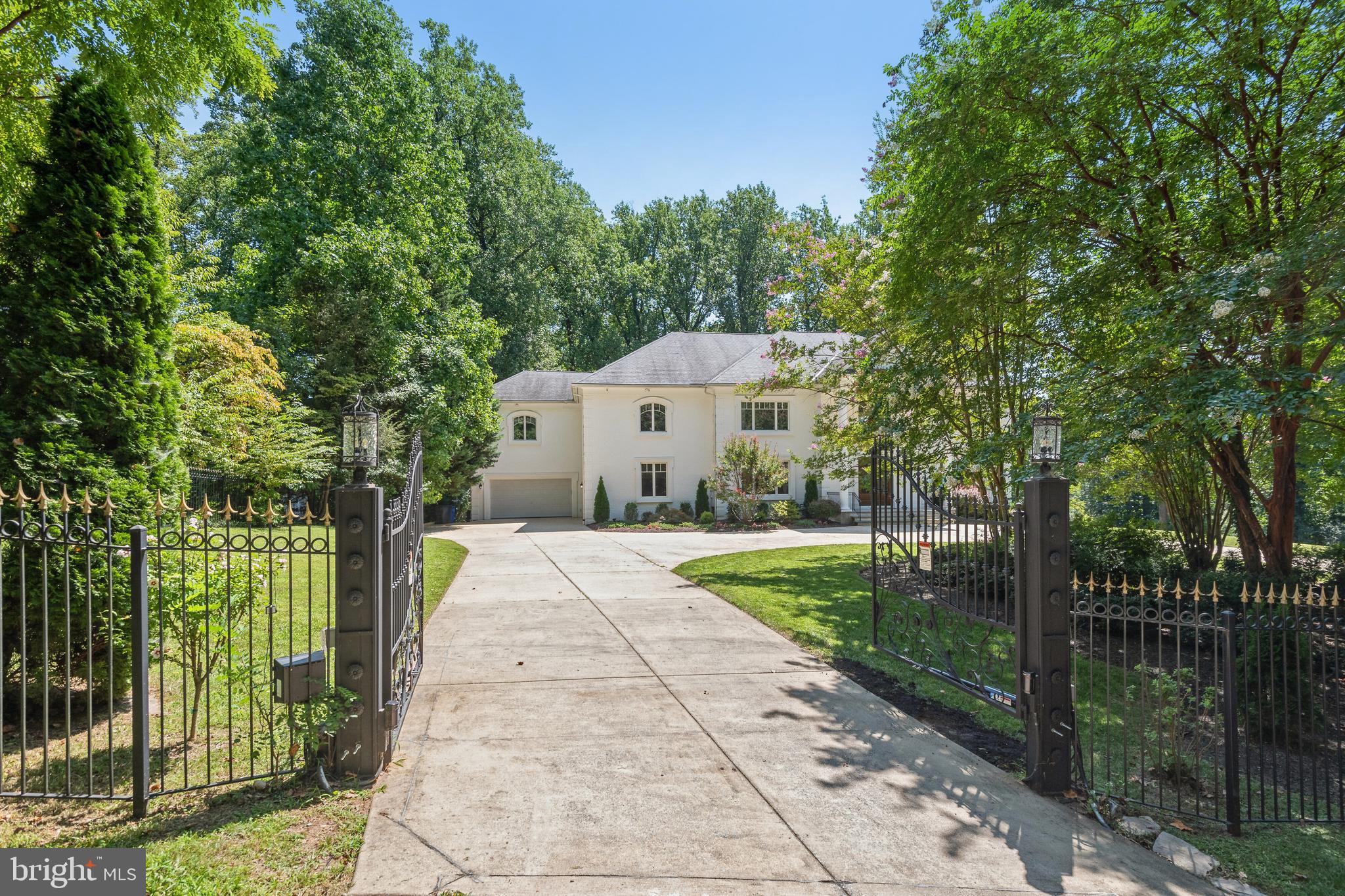 Real estate listing preview #1