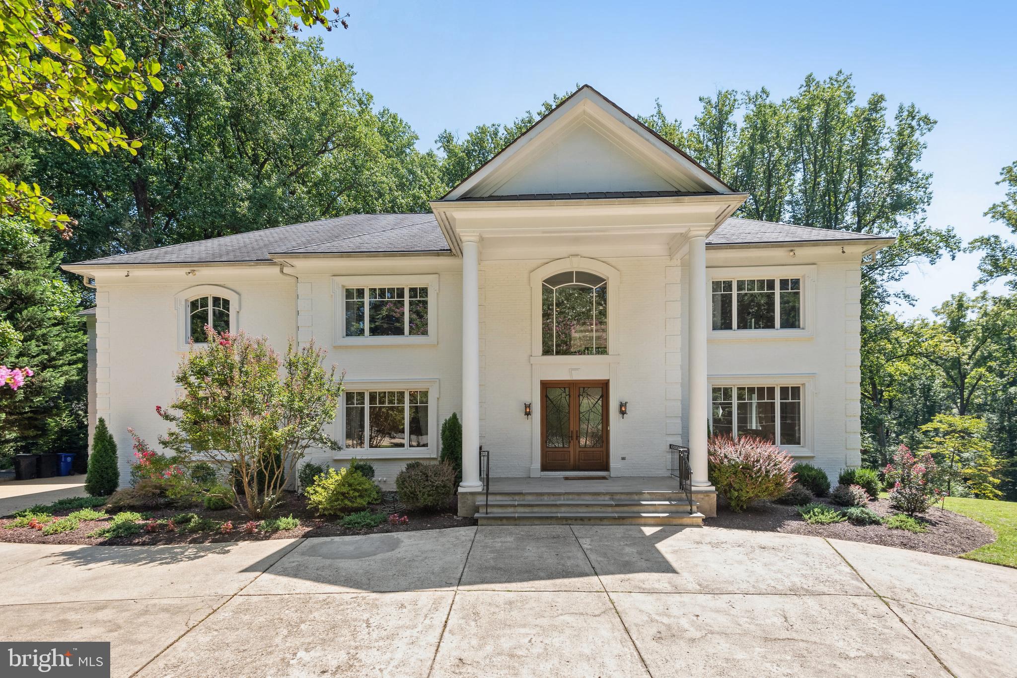 Real estate listing preview #4