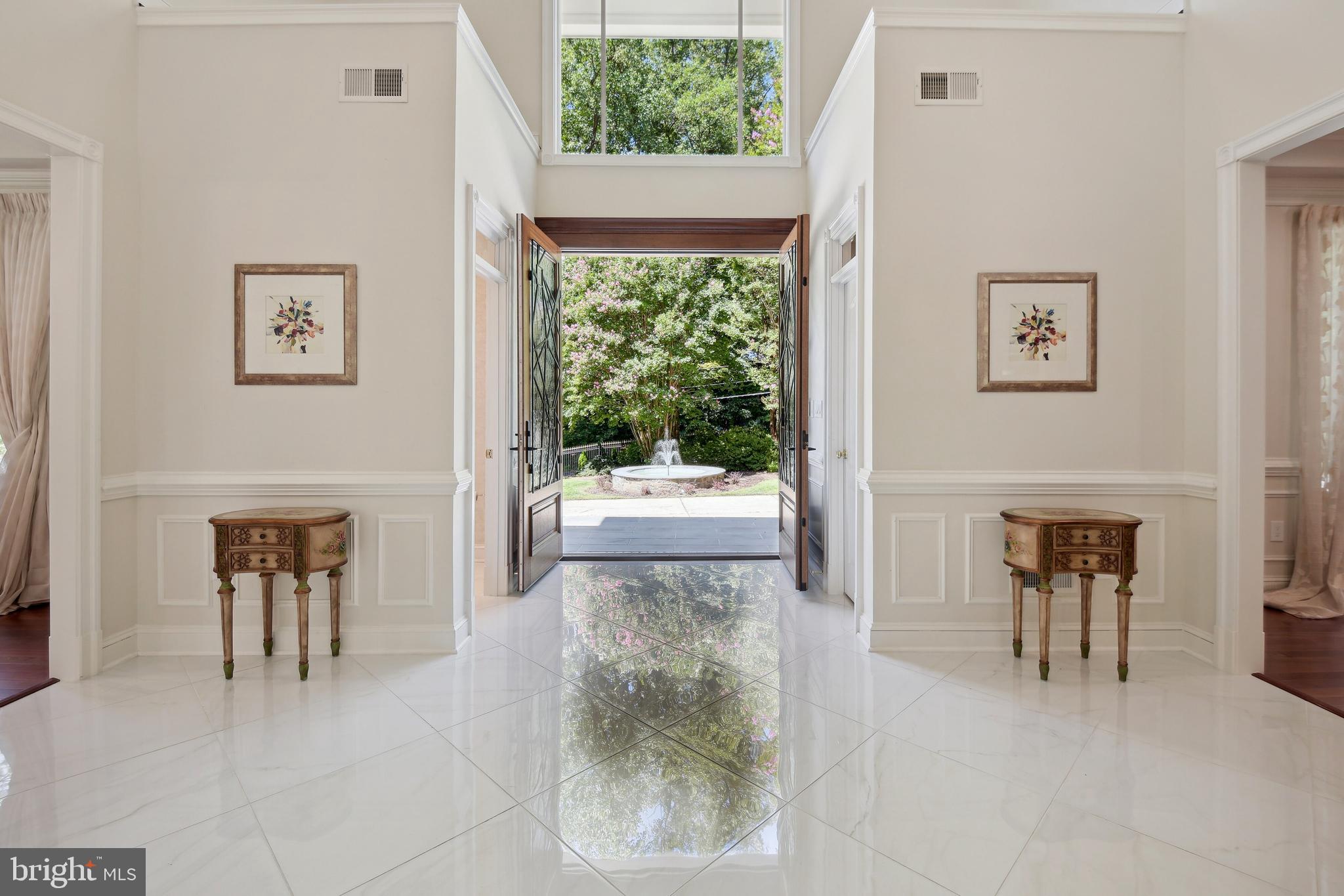 Real estate listing preview #8