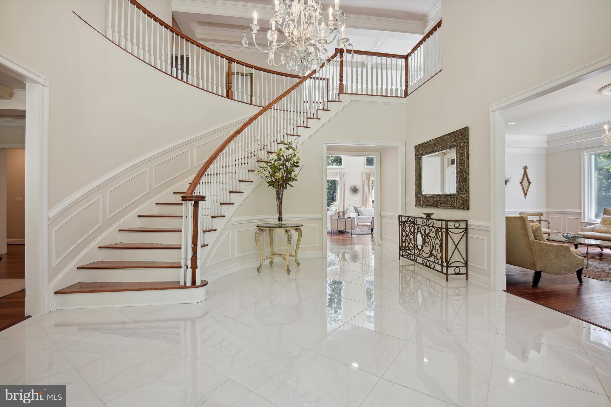 Real estate listing preview #10