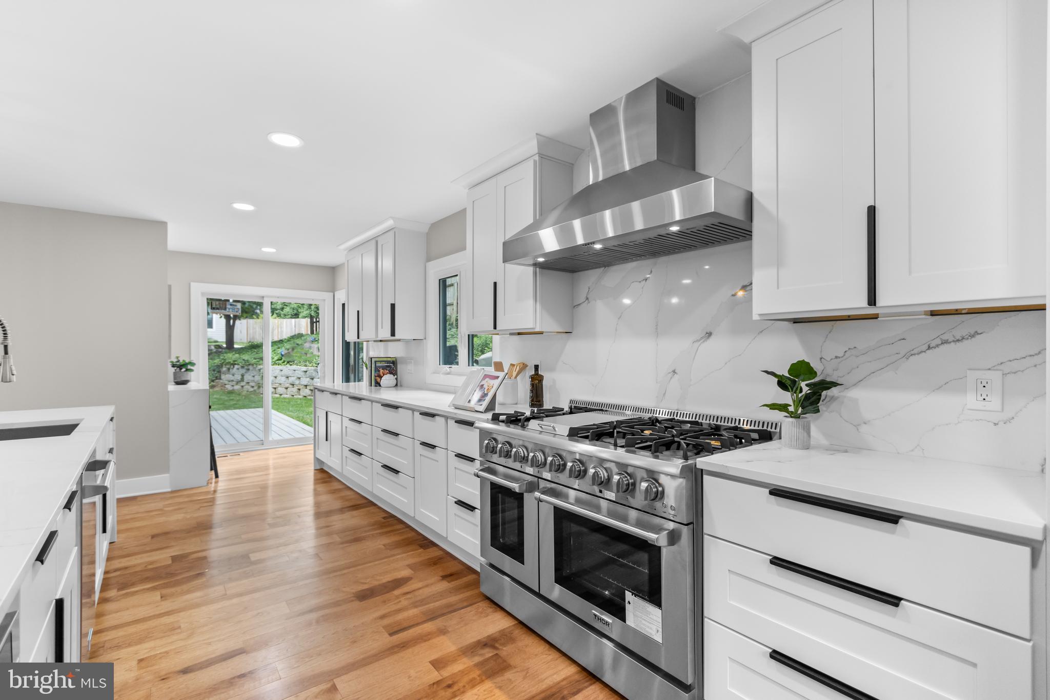 Real estate listing preview #6