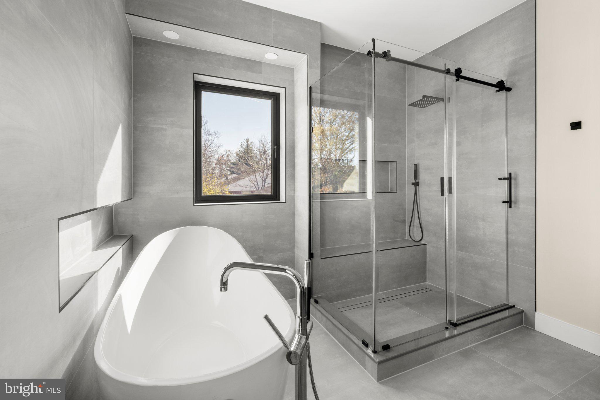 Real estate listing preview #11