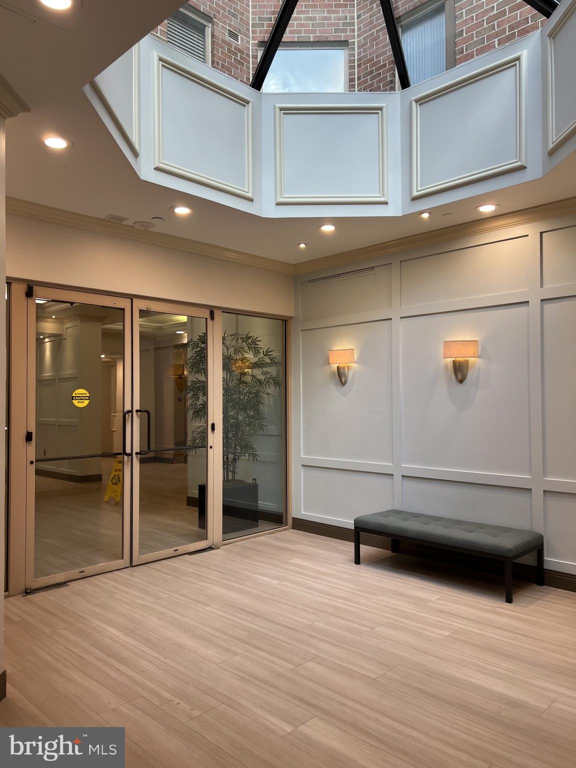 Real estate listing preview #12