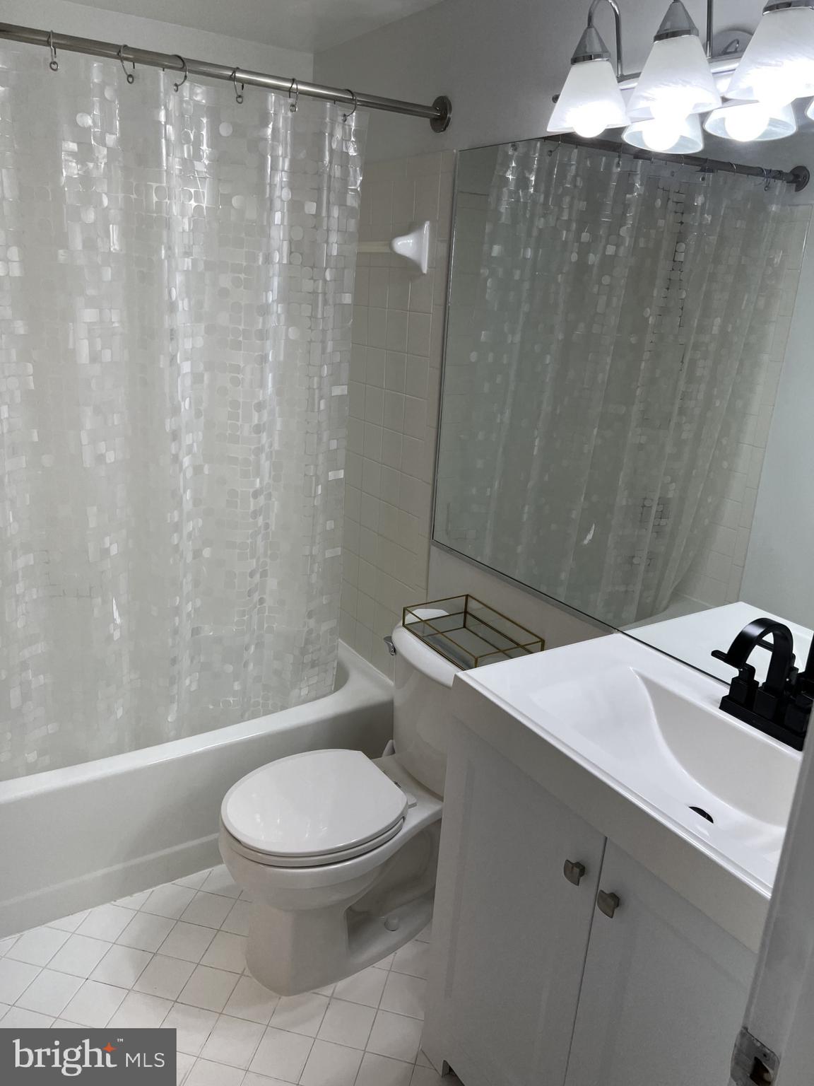 Real estate listing preview #6