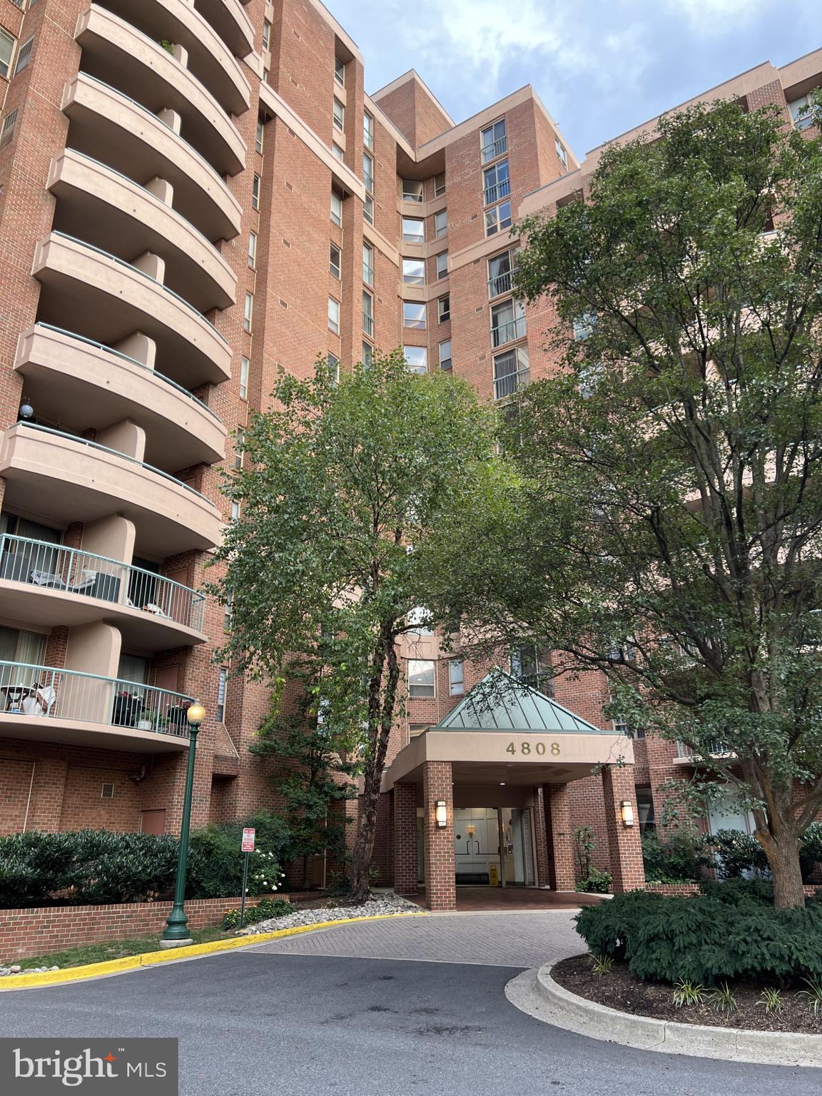 Real estate listing preview #11