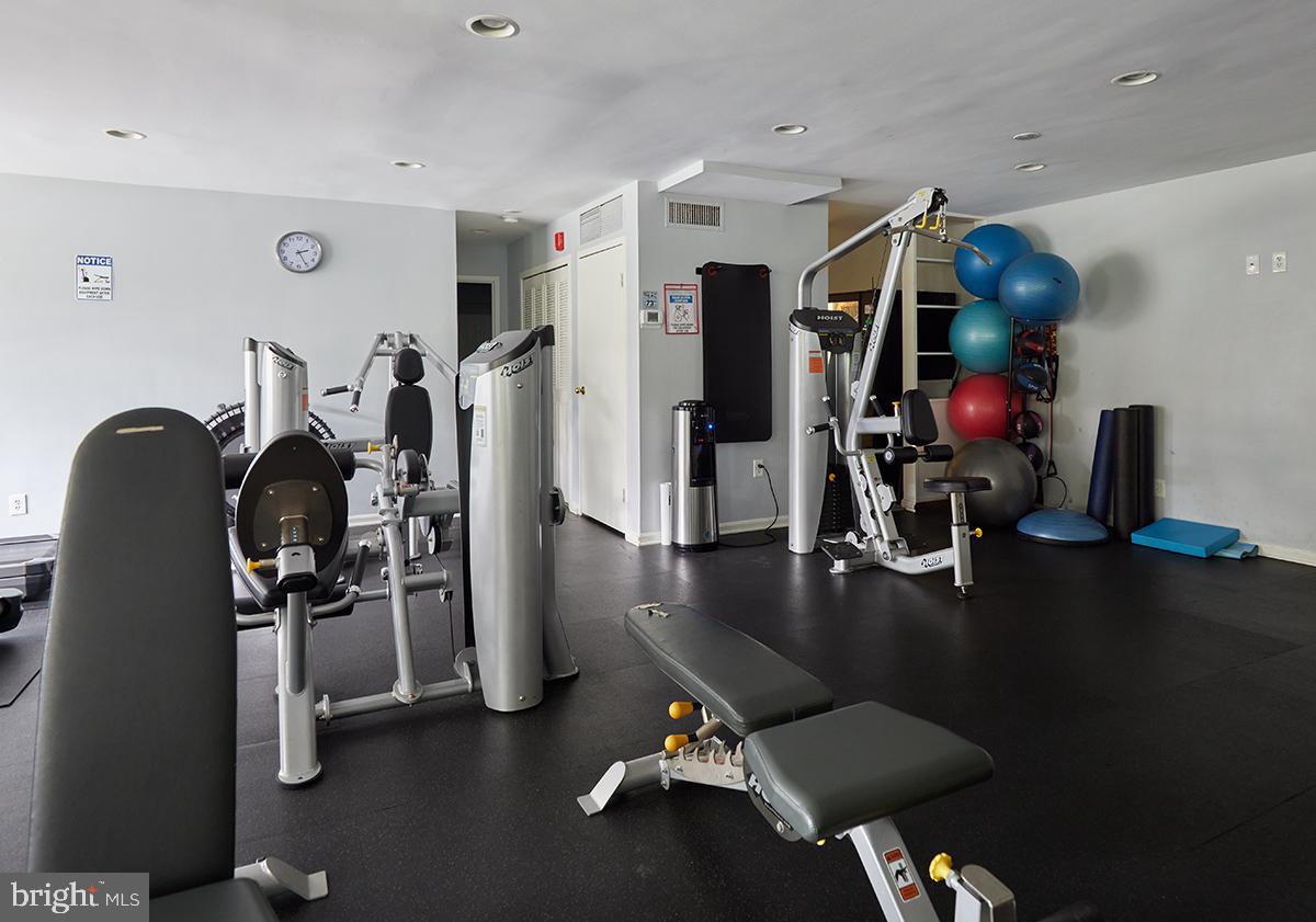 Real estate listing preview #29