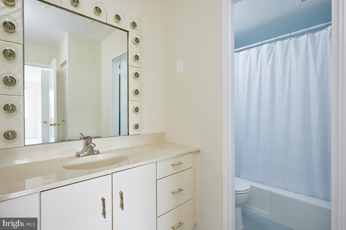 Real estate listing preview #25