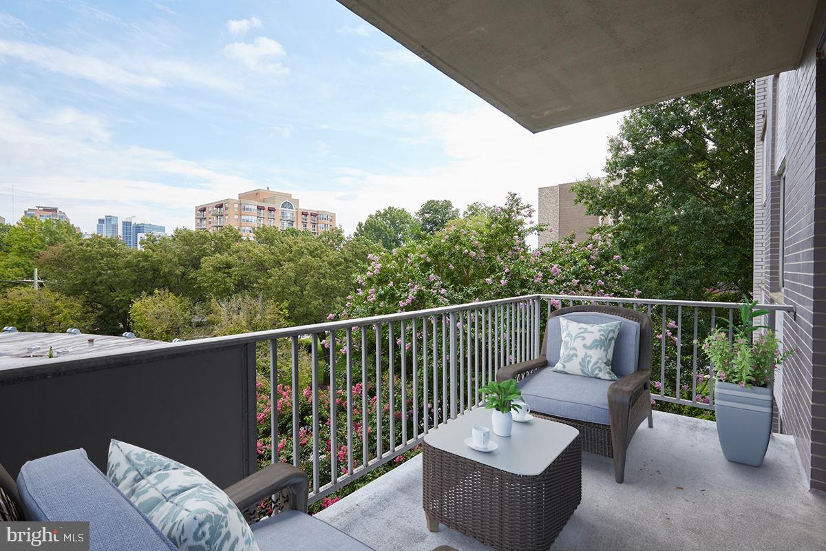 Real estate listing preview #9