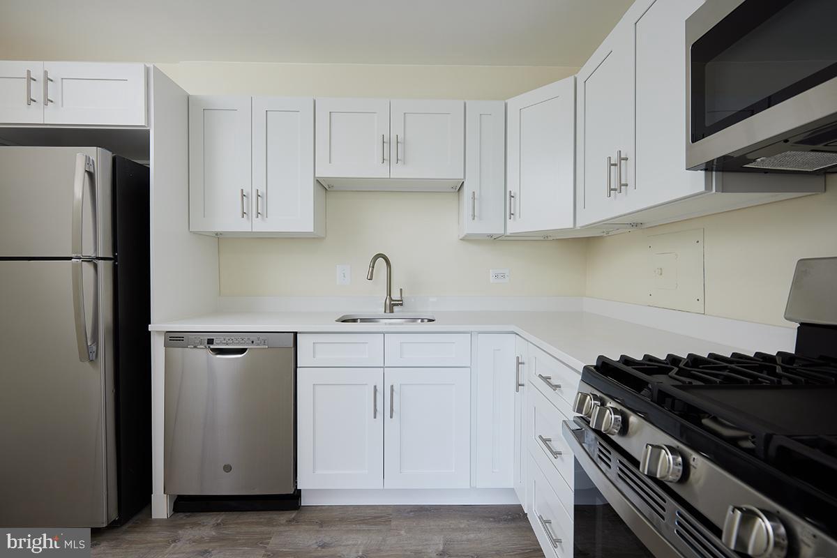 Real estate listing preview #17