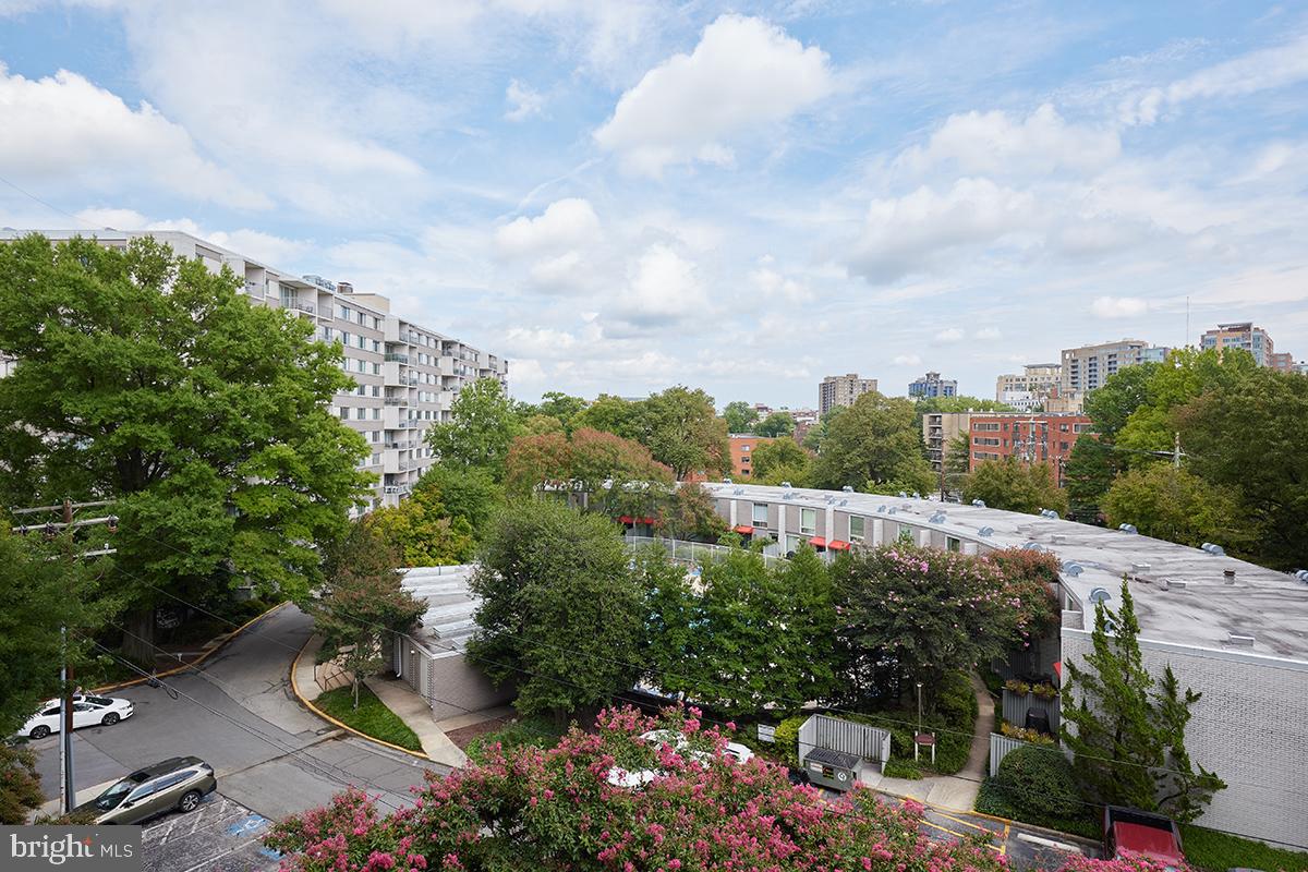 Real estate listing preview #10