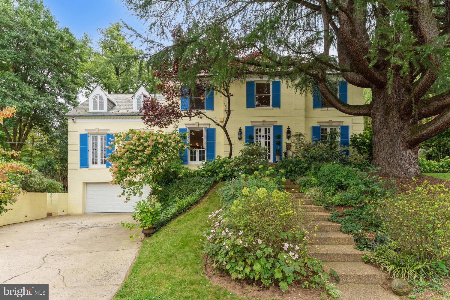 Real estate listing preview #1