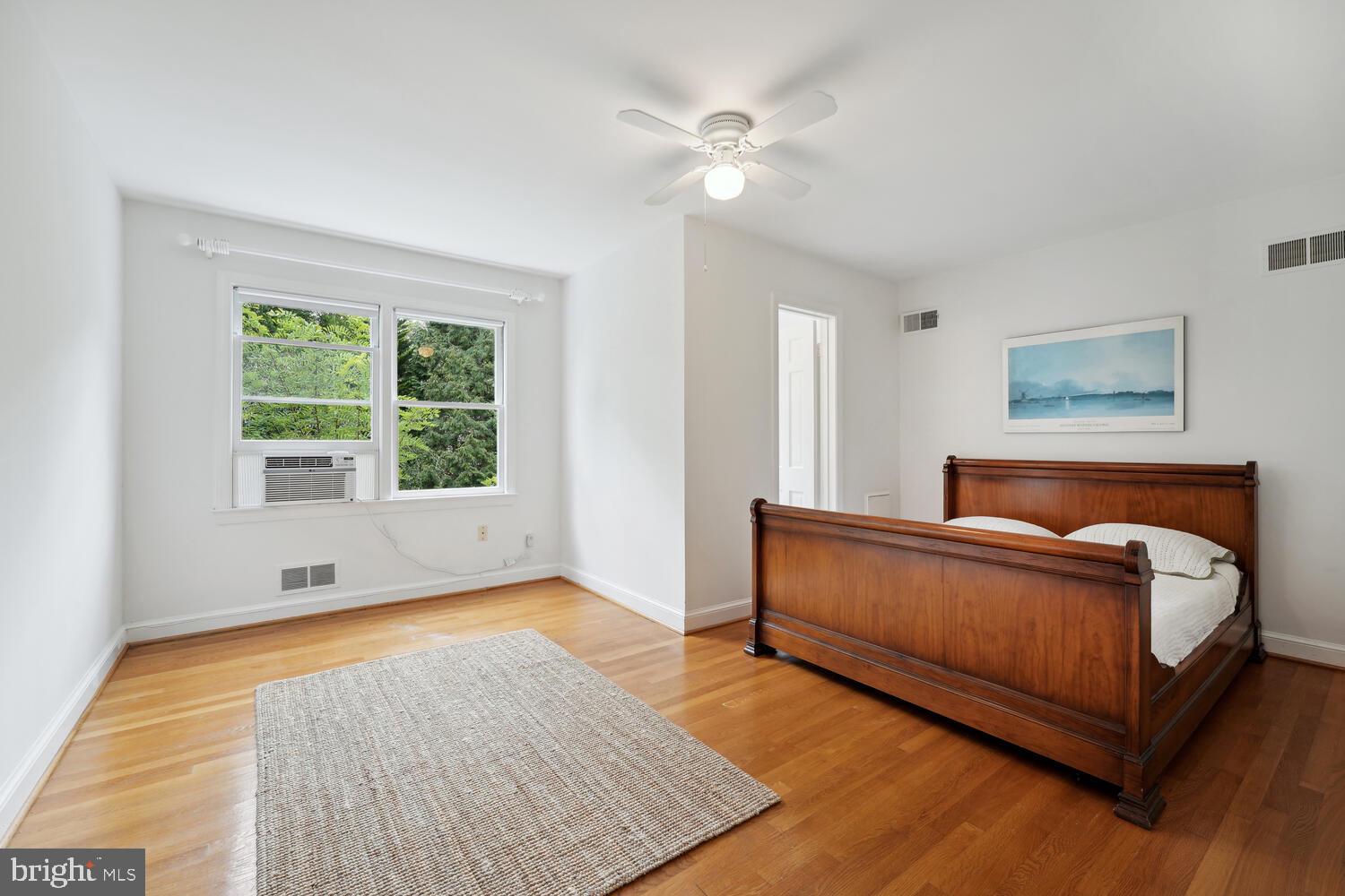 Real estate listing preview #35