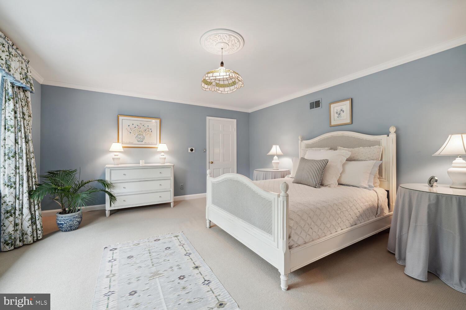 Real estate listing preview #22