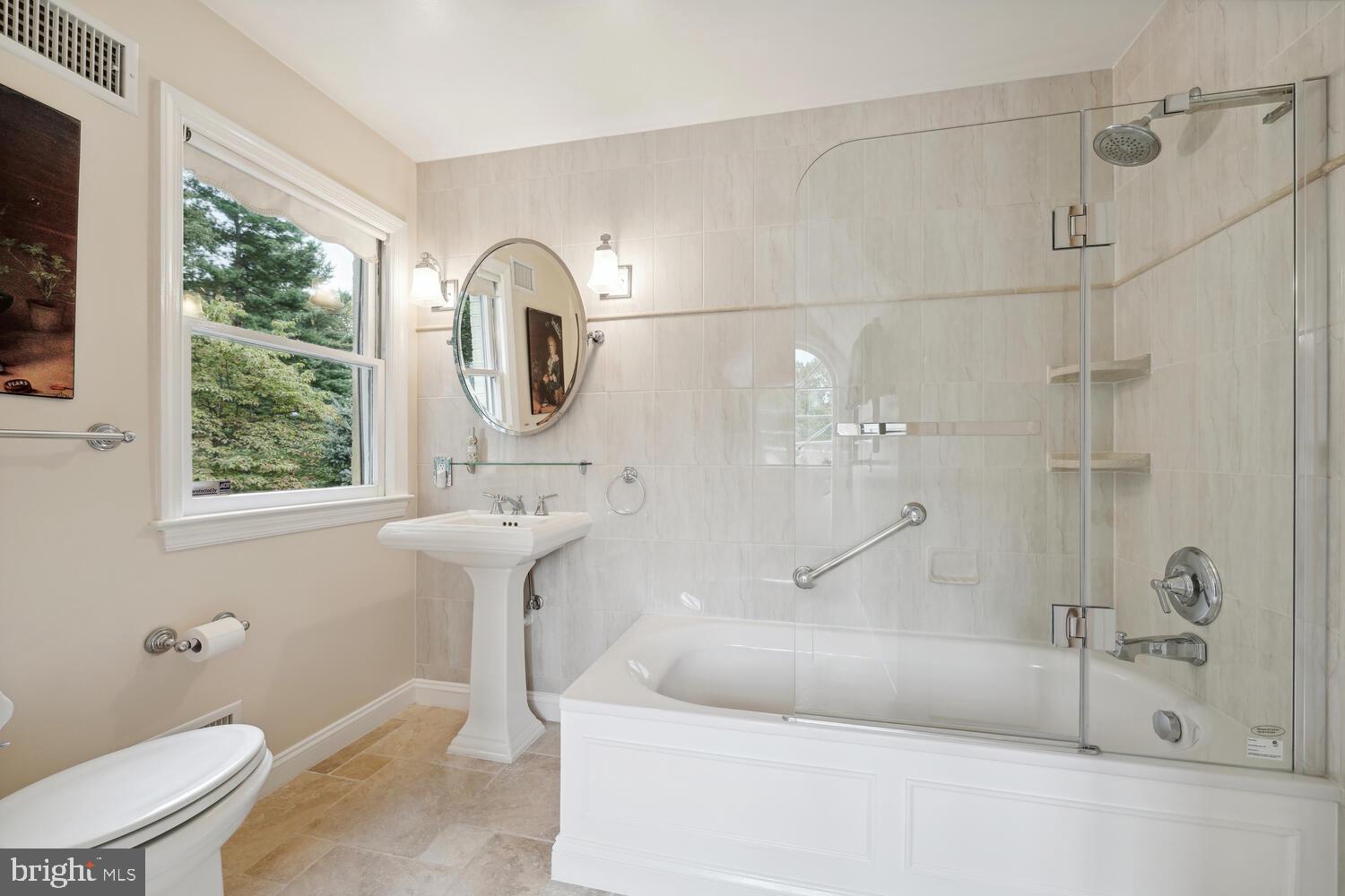 Real estate listing preview #30