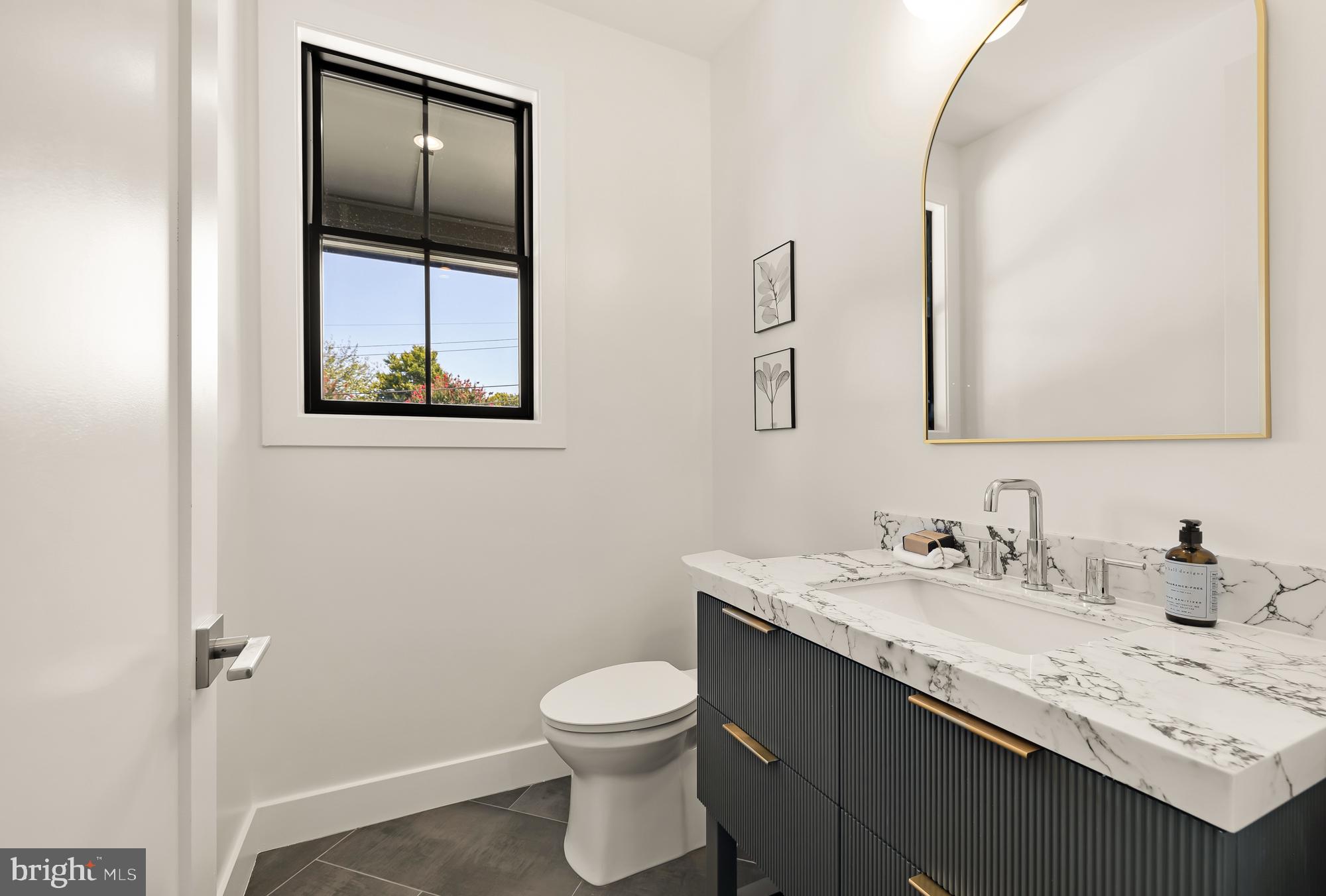 Real estate listing preview #24