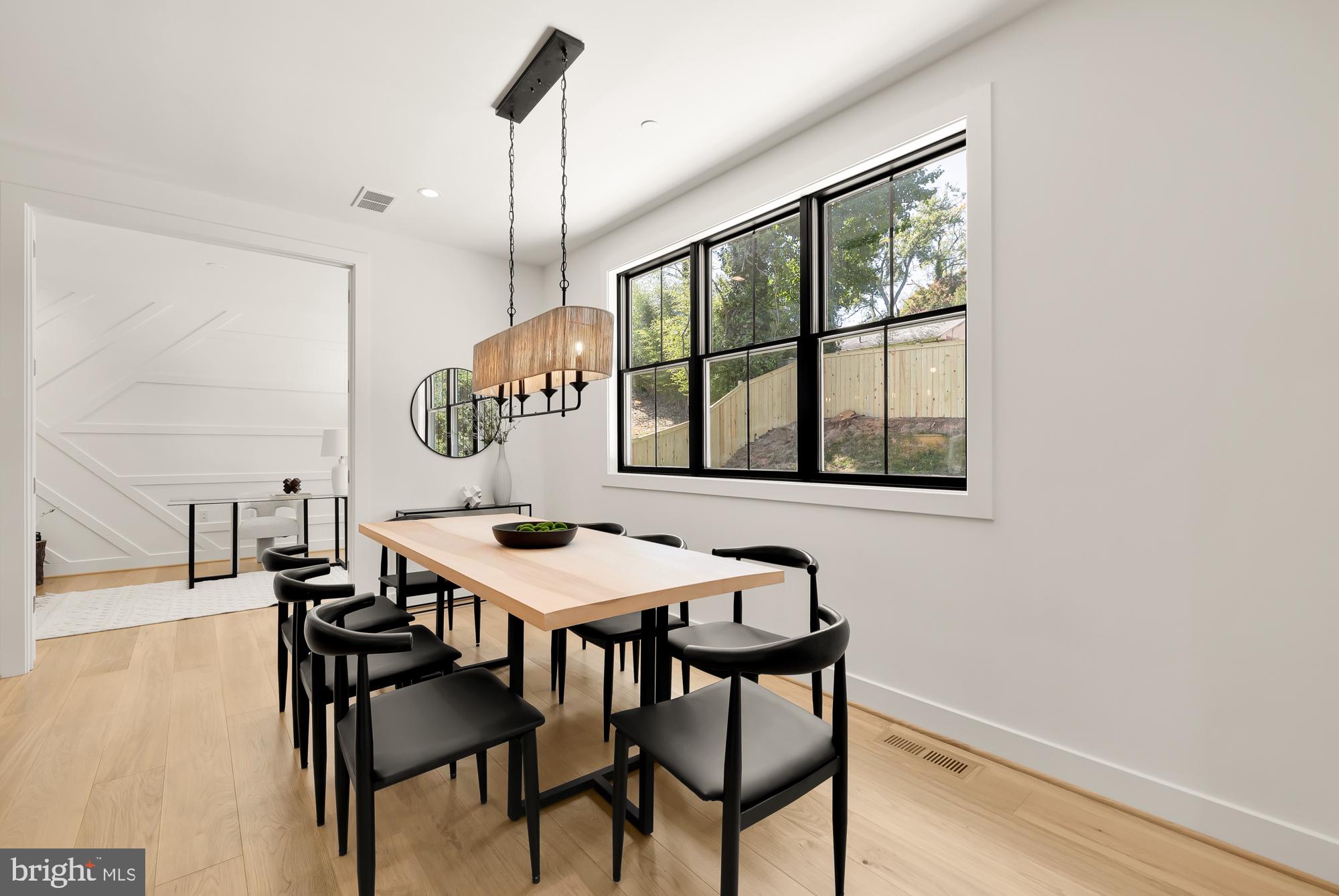 Real estate listing preview #12