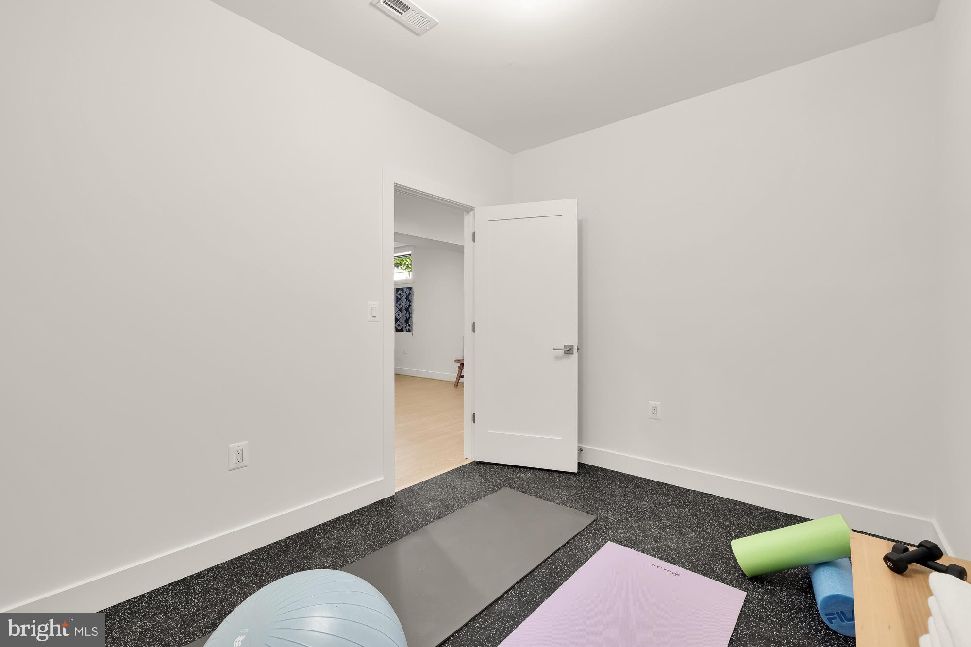 Real estate listing preview #50