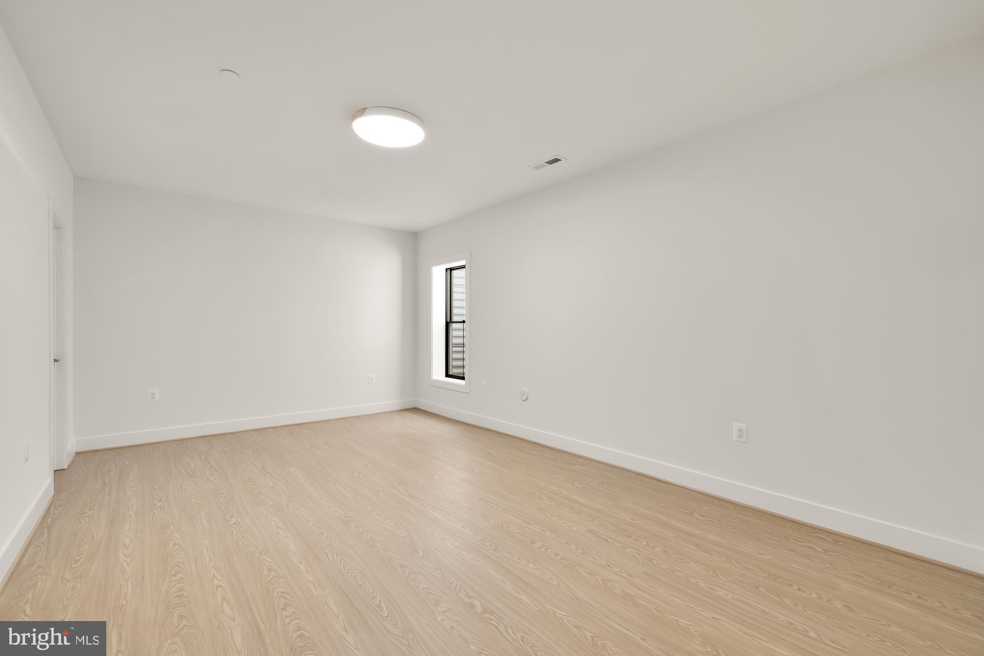 Real estate listing preview #51