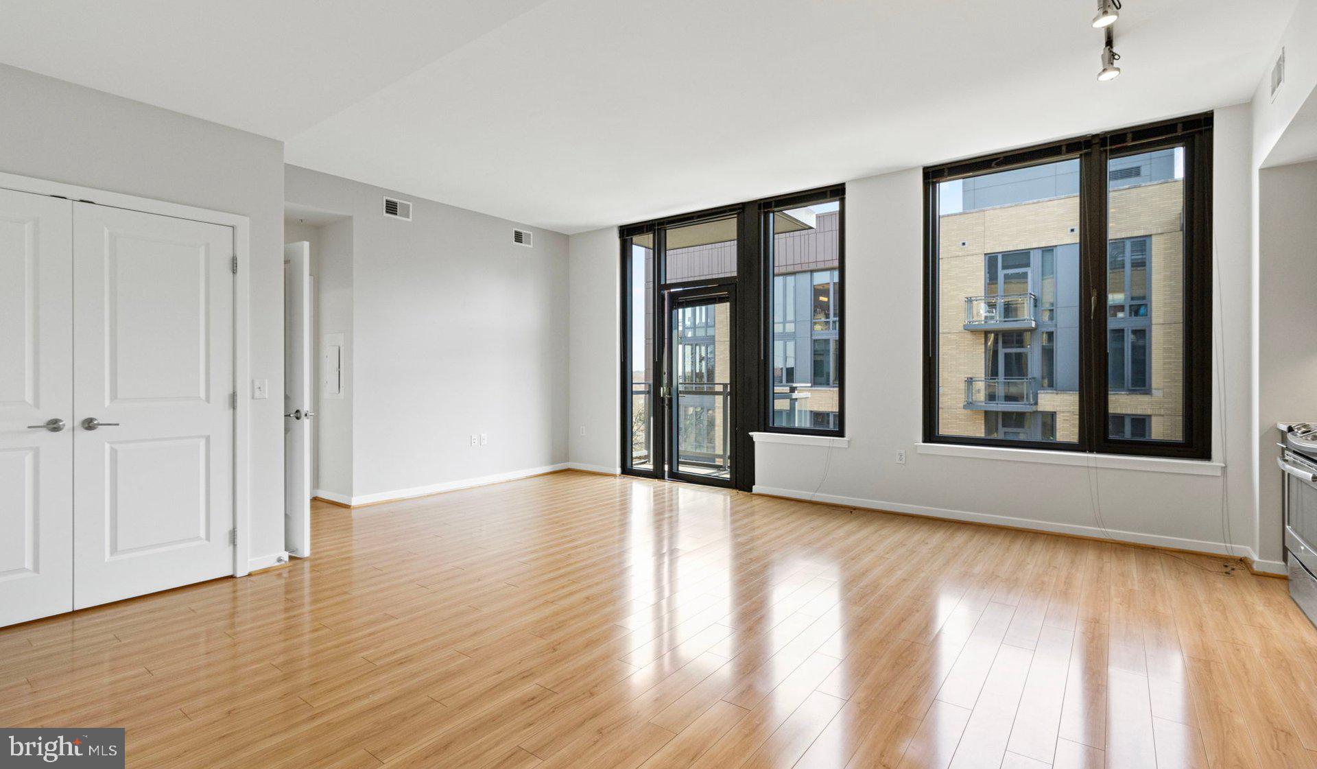 Real estate listing preview #85