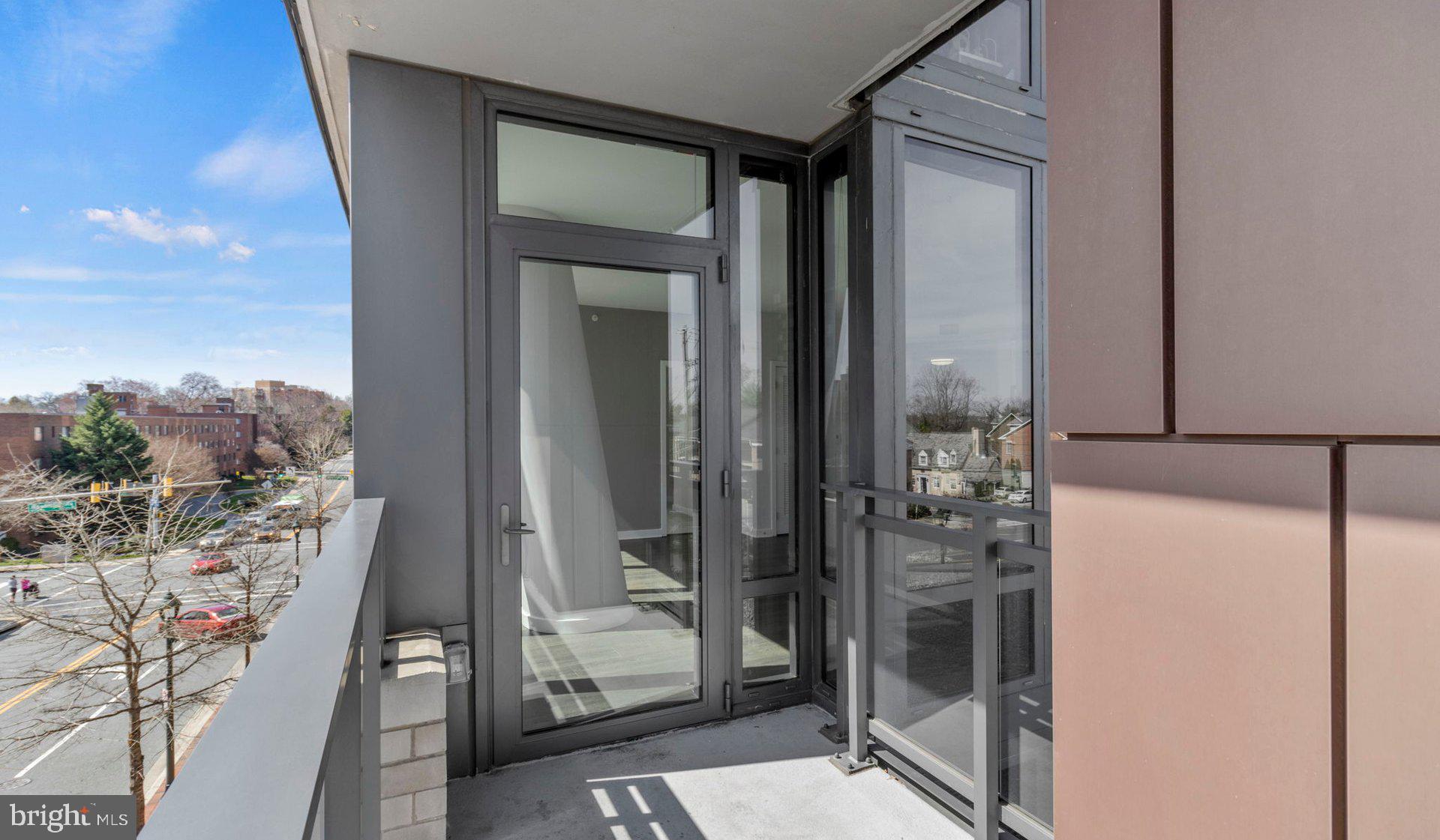 Real estate listing preview #122