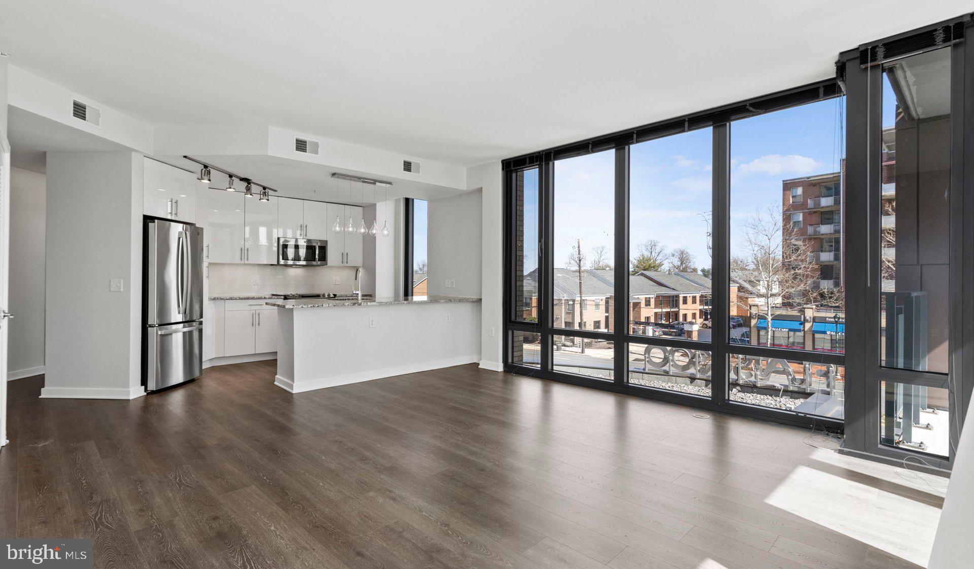 Real estate listing preview #102