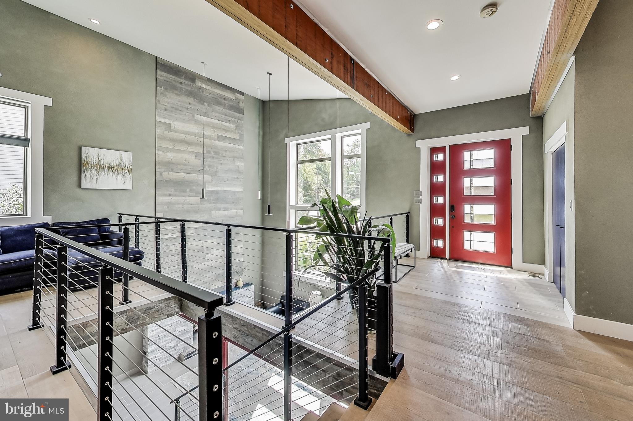 Real estate listing preview #6