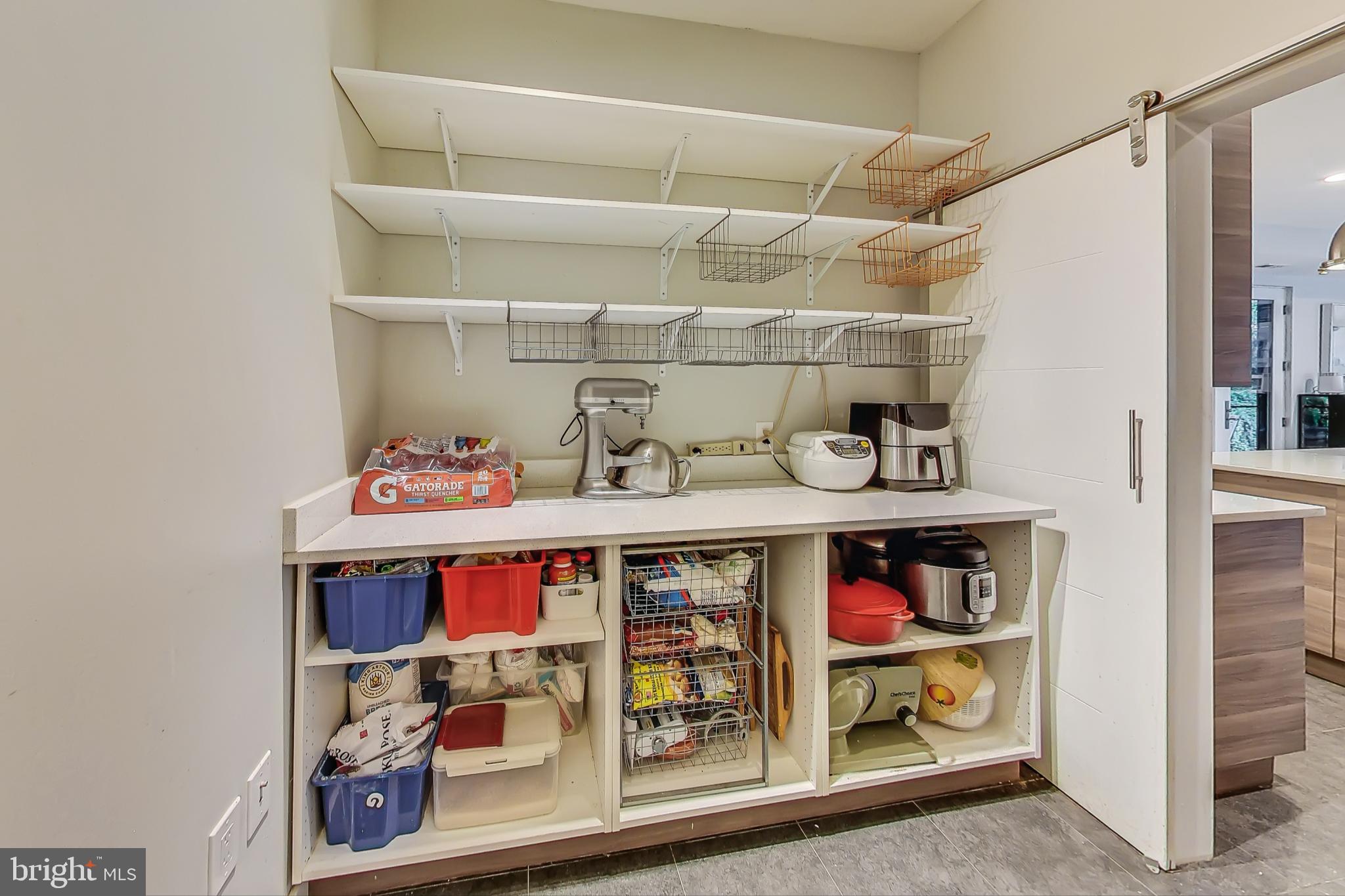 Real estate listing preview #14